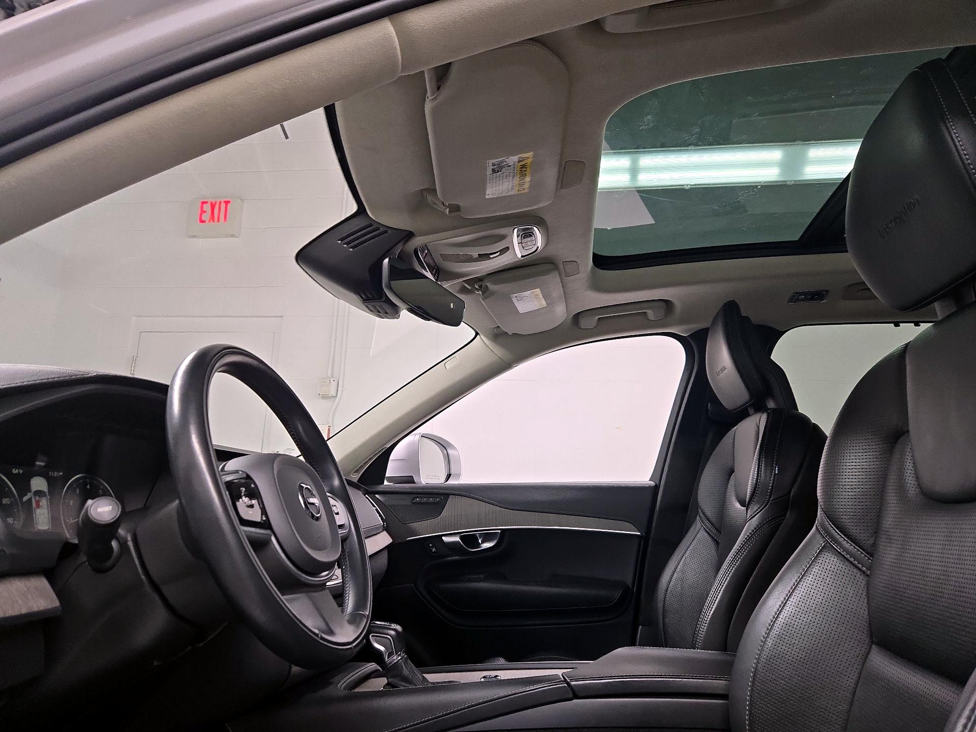 Thumbnail: 2020 Volvo XC90 - 20