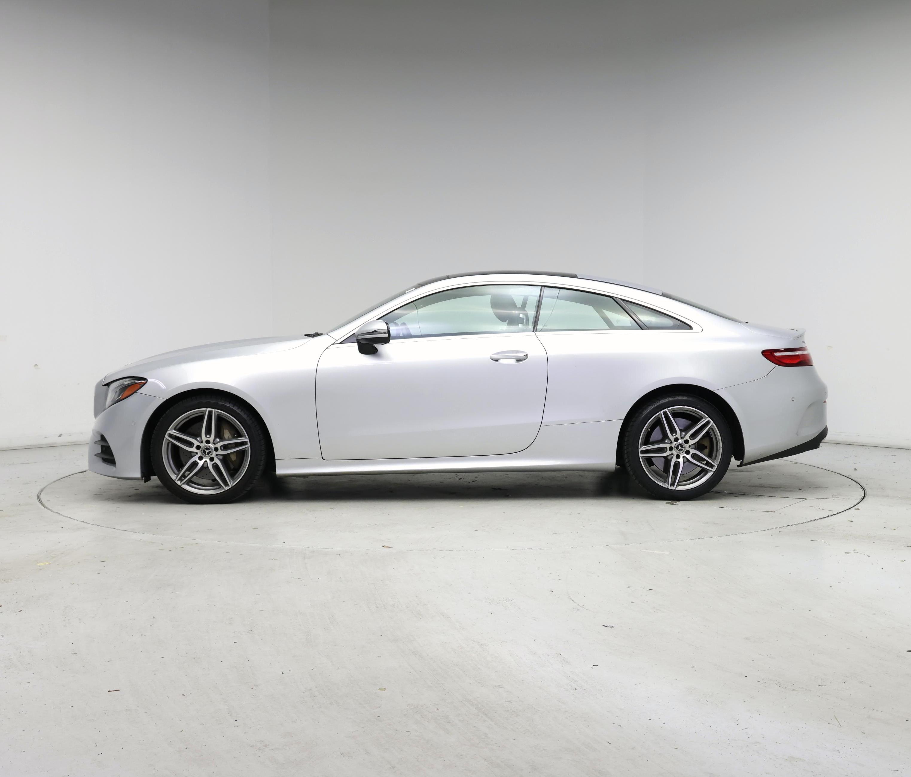 Thumbnail: 2018 Mercedes-Benz E-Class - 3