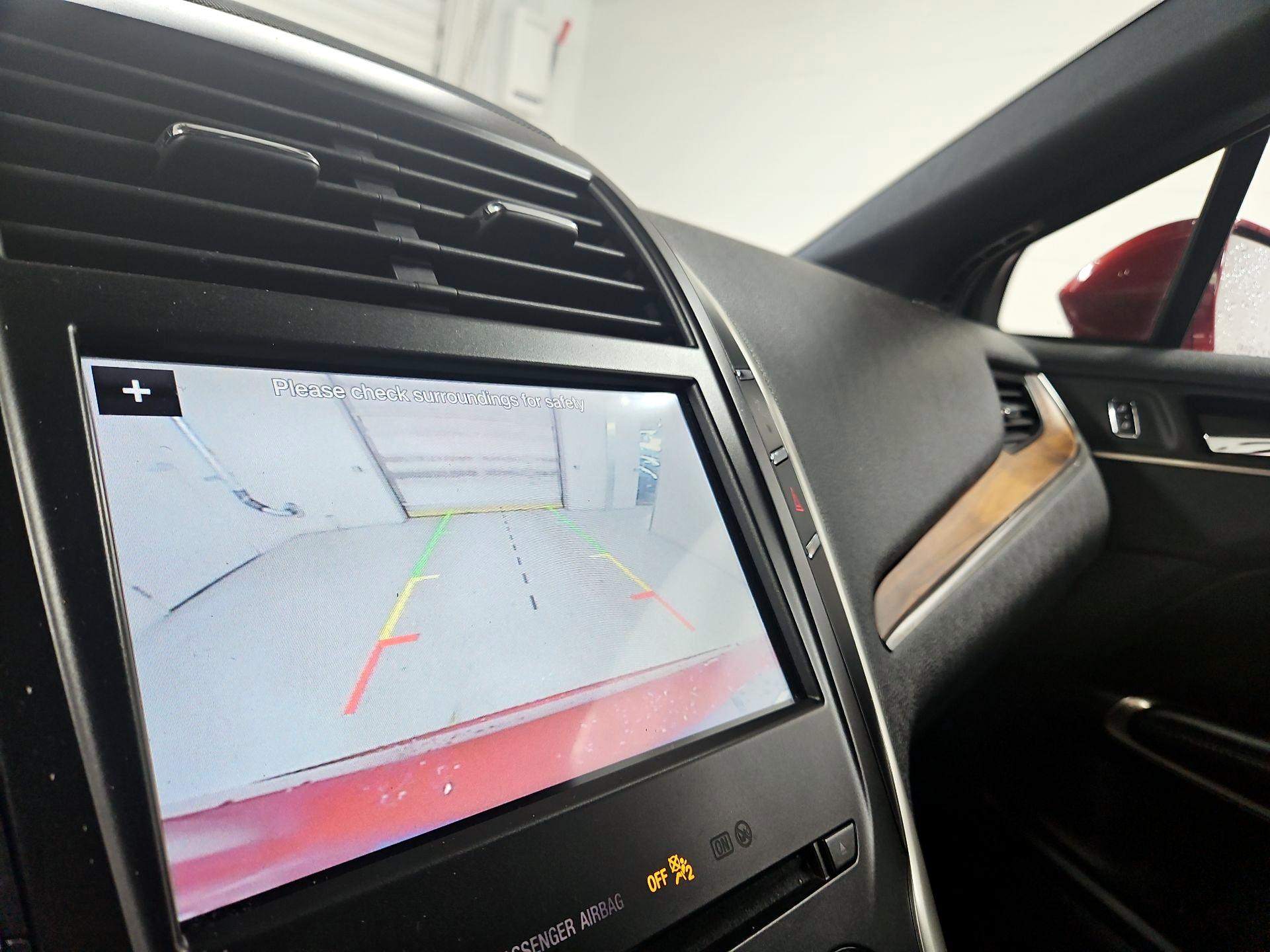 Thumbnail: 2017 Lincoln MKC - 15