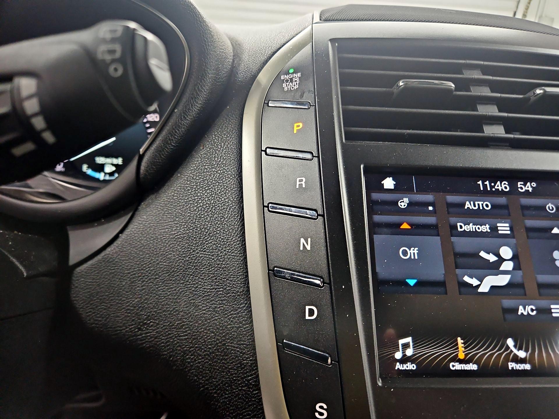 Thumbnail: 2017 Lincoln MKC - 18