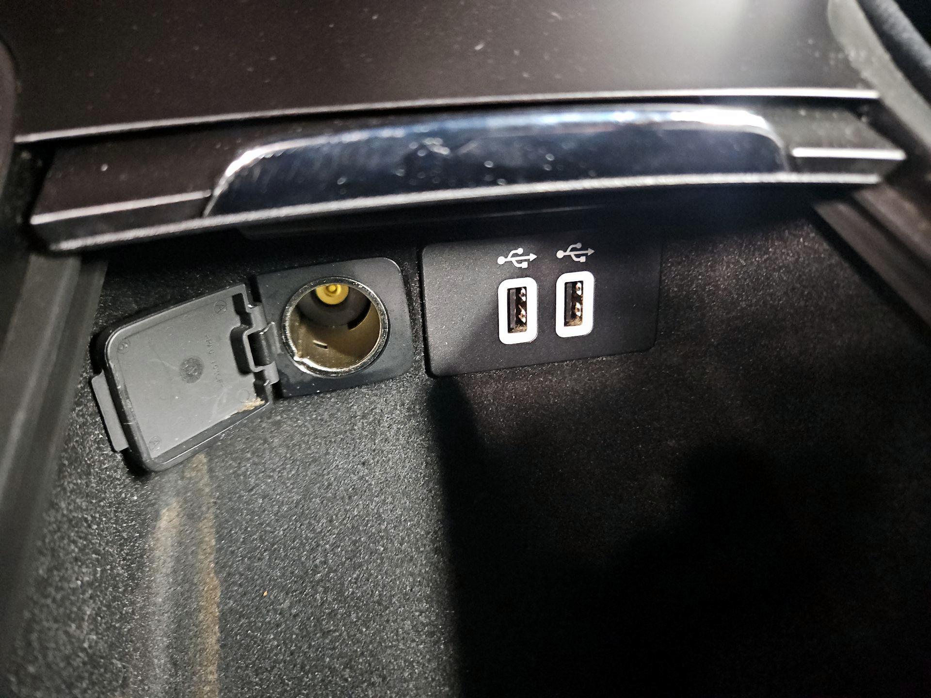 Thumbnail: 2017 Lincoln MKC - 19