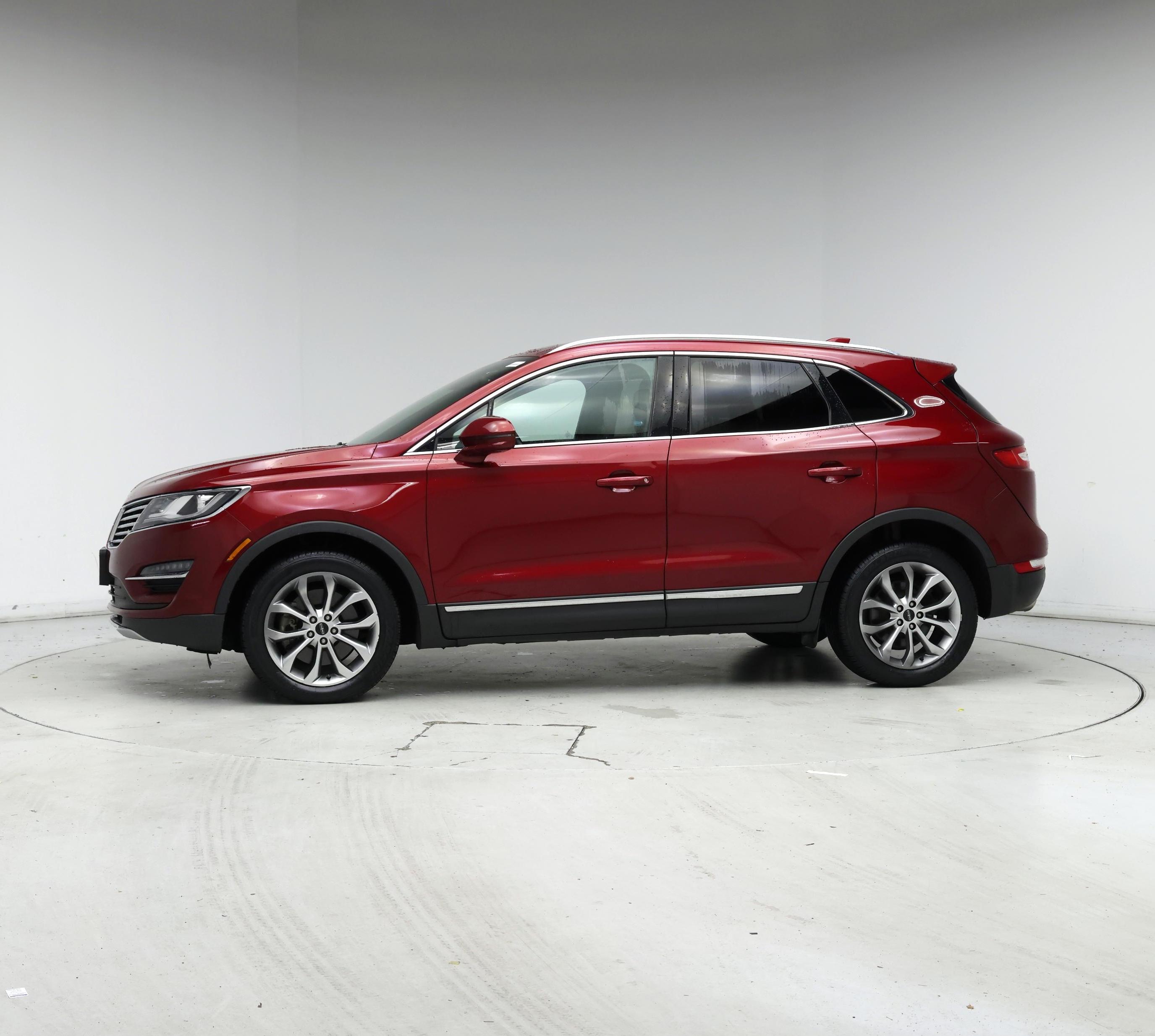 Thumbnail: 2017 Lincoln MKC - 3