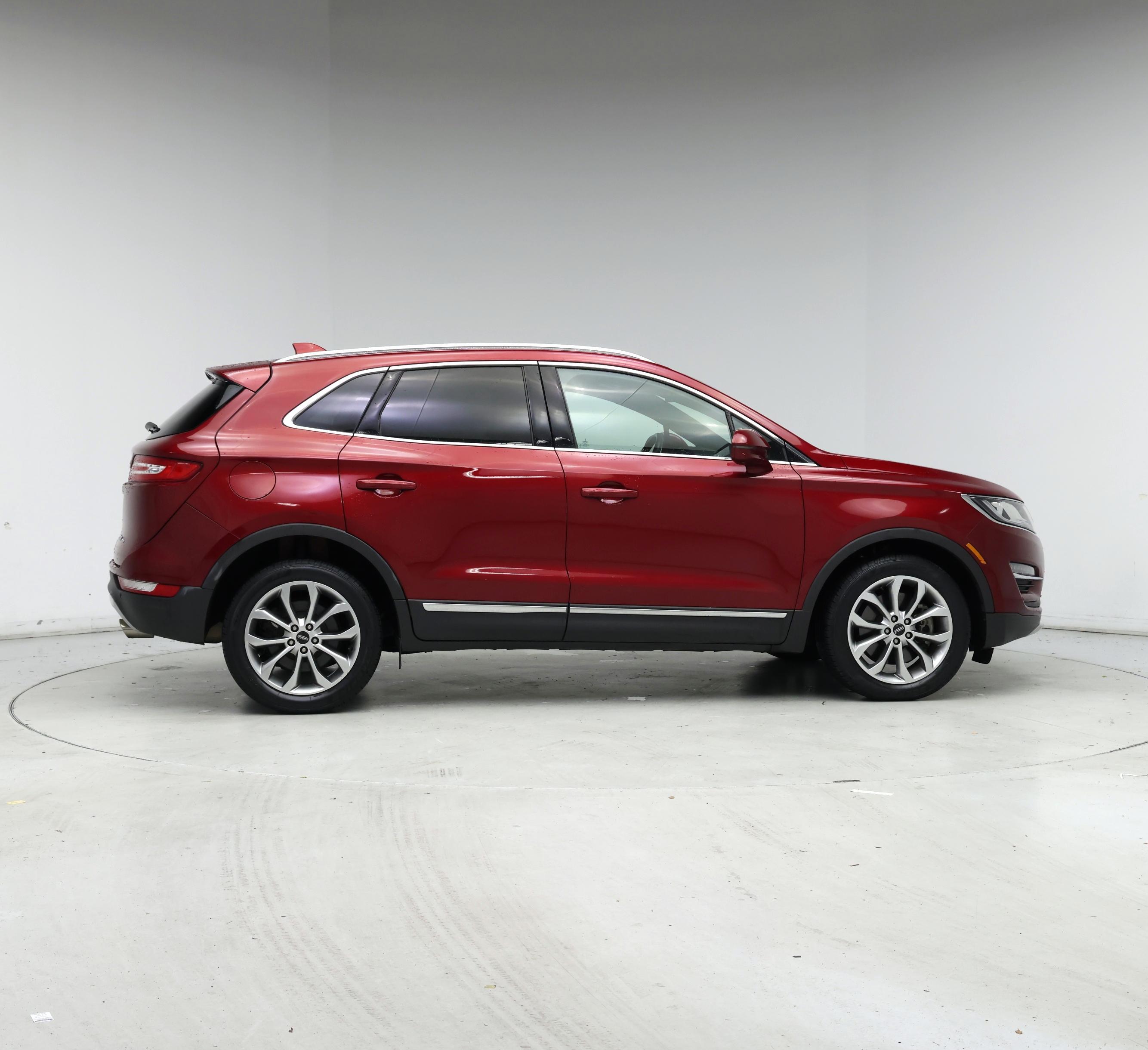 Thumbnail: 2017 Lincoln MKC - 7