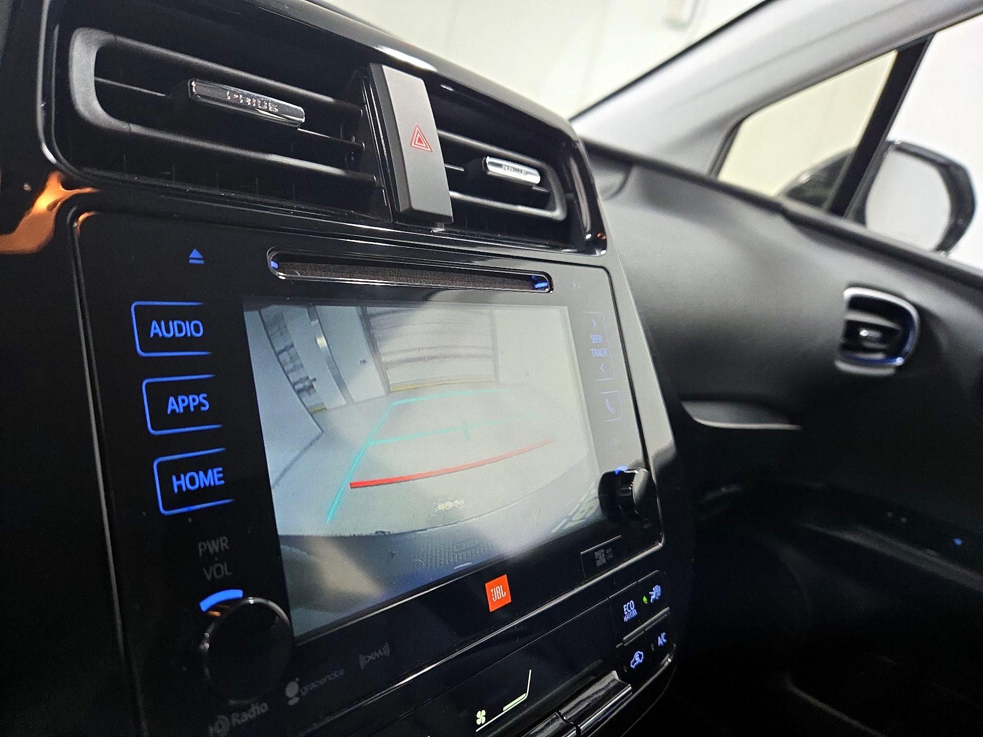 Thumbnail: 2016 Toyota Prius - 14