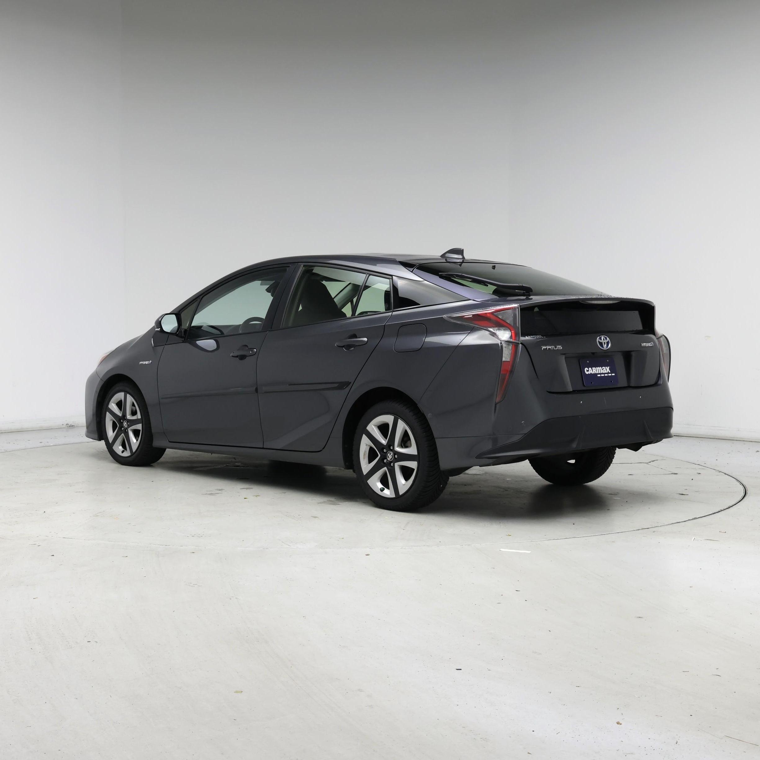 Thumbnail: 2016 Toyota Prius - 2