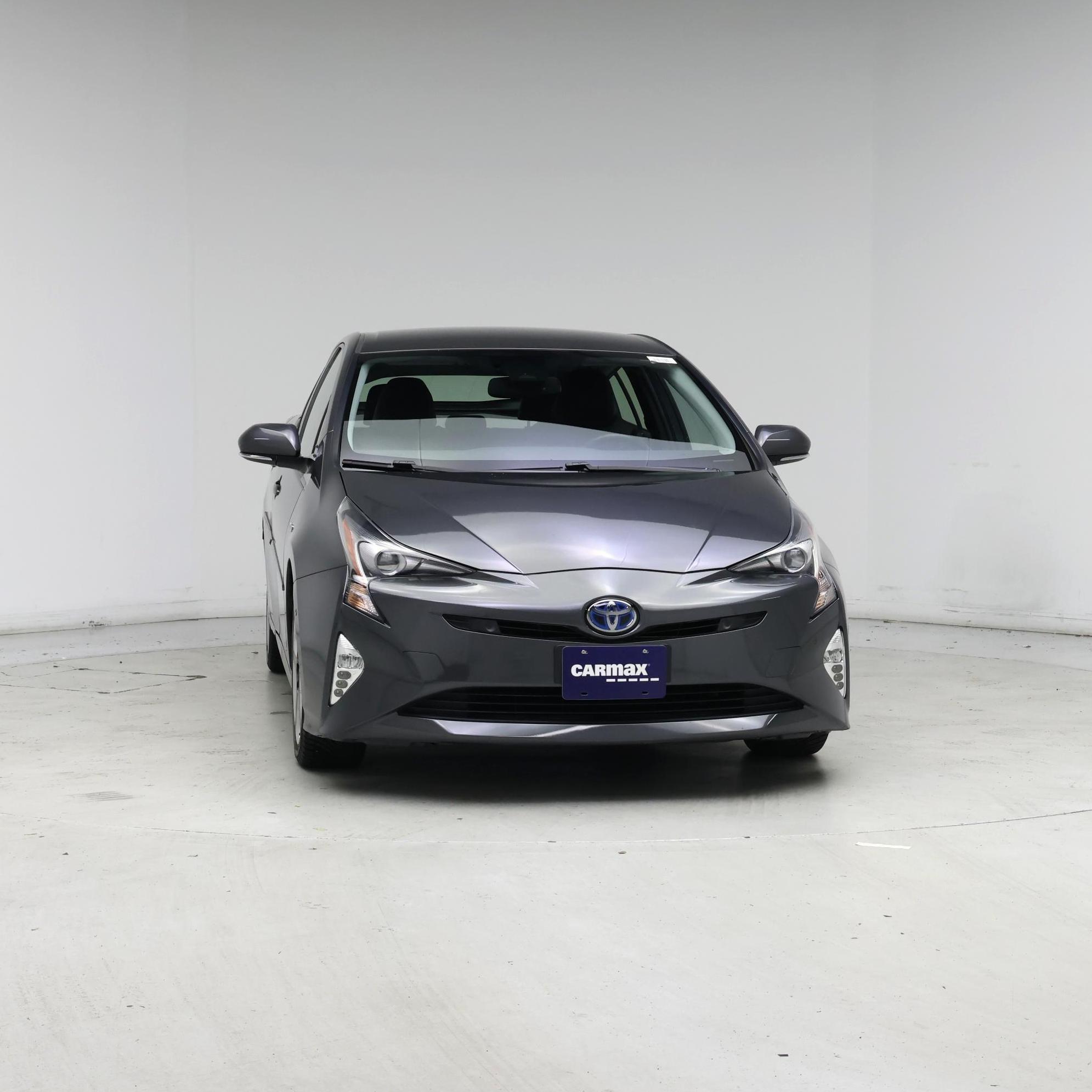 Thumbnail: 2016 Toyota Prius - 5