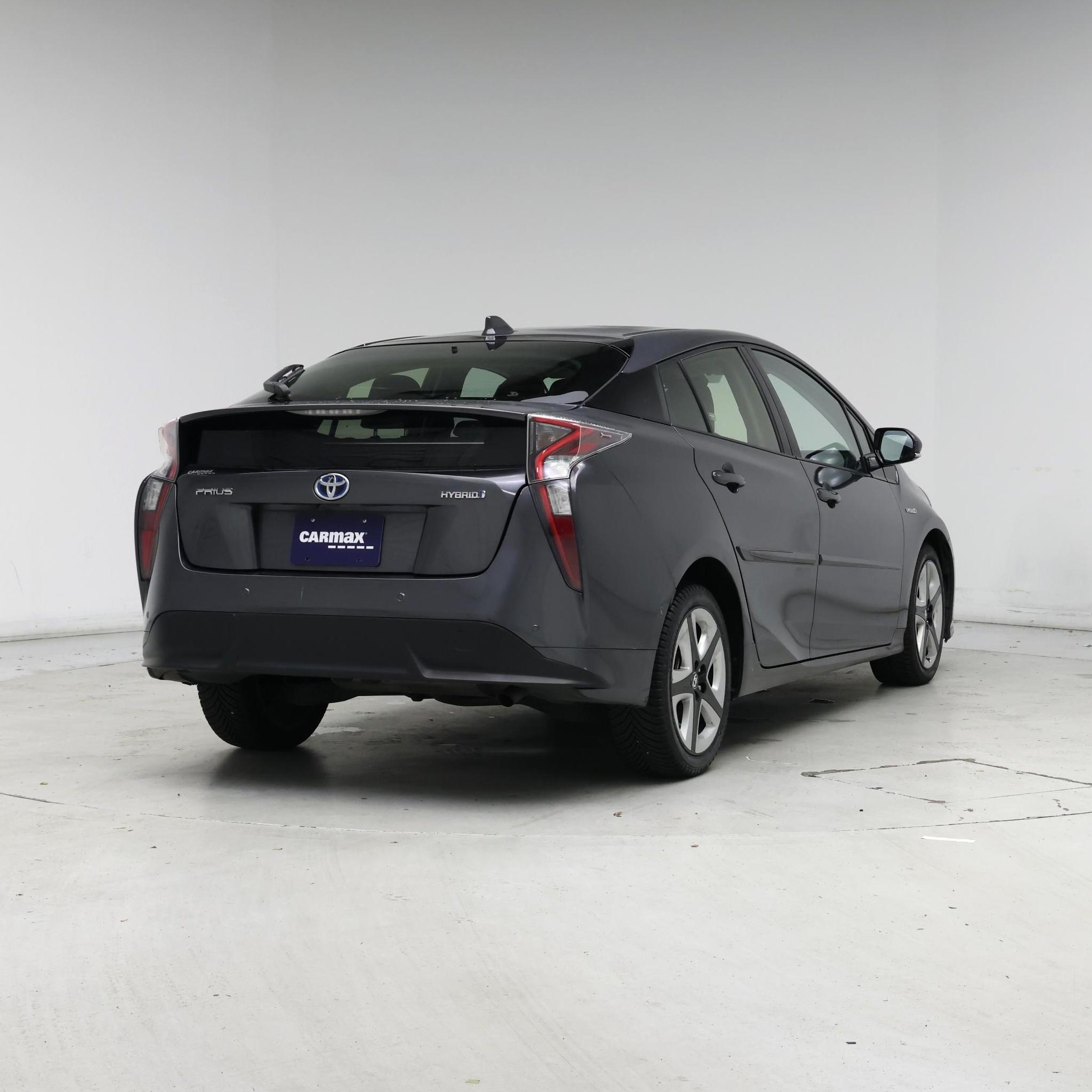 Thumbnail: 2016 Toyota Prius - 8