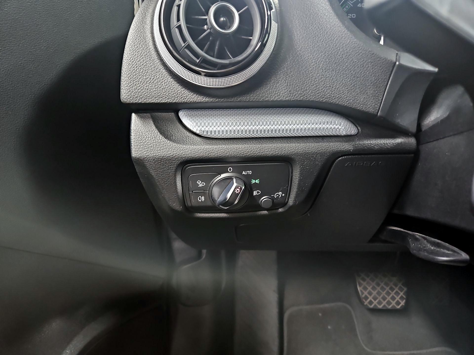 Thumbnail: 2016 Audi A3 - 13