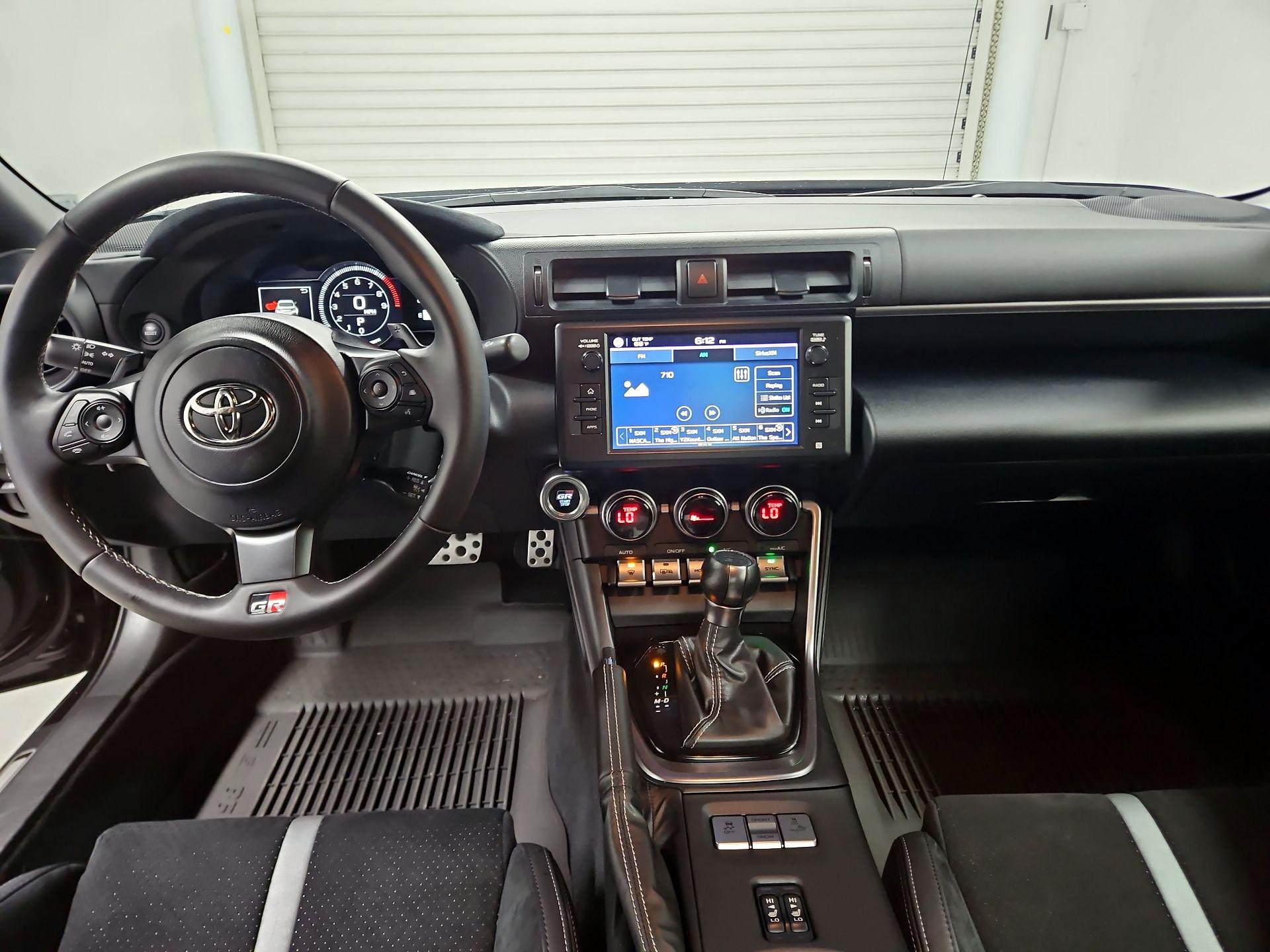 Thumbnail: 2023 Toyota GR86 - 9