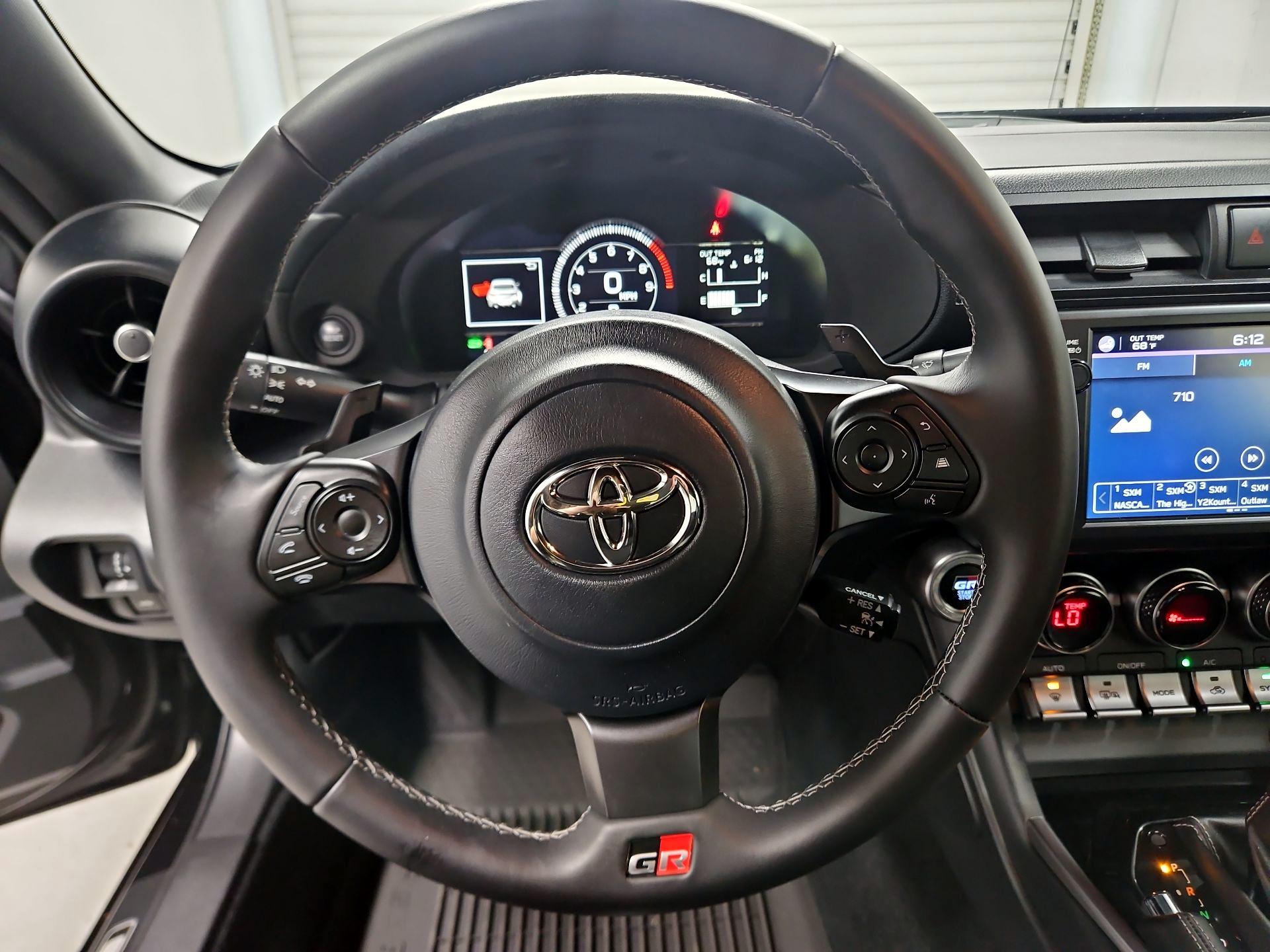 Thumbnail: 2023 Toyota GR86 - 10