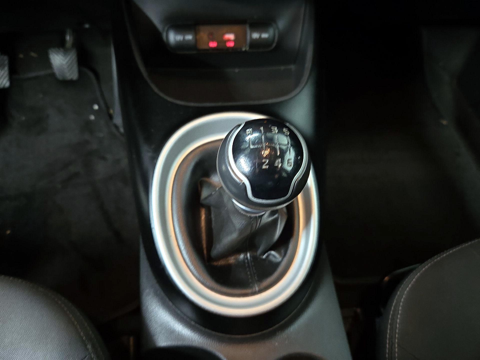 Thumbnail: 2017 Kia Soul - 16