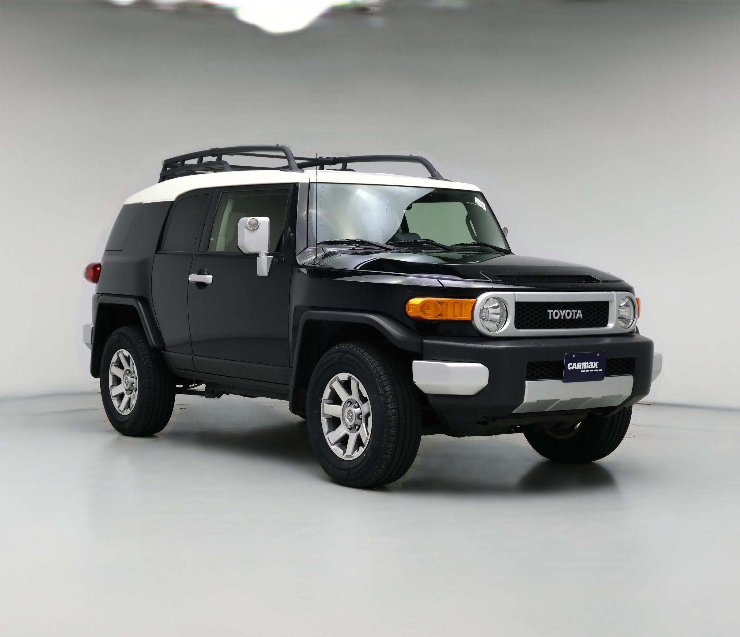 Thumbnail: 2014 Toyota FJ Cruiser - 1