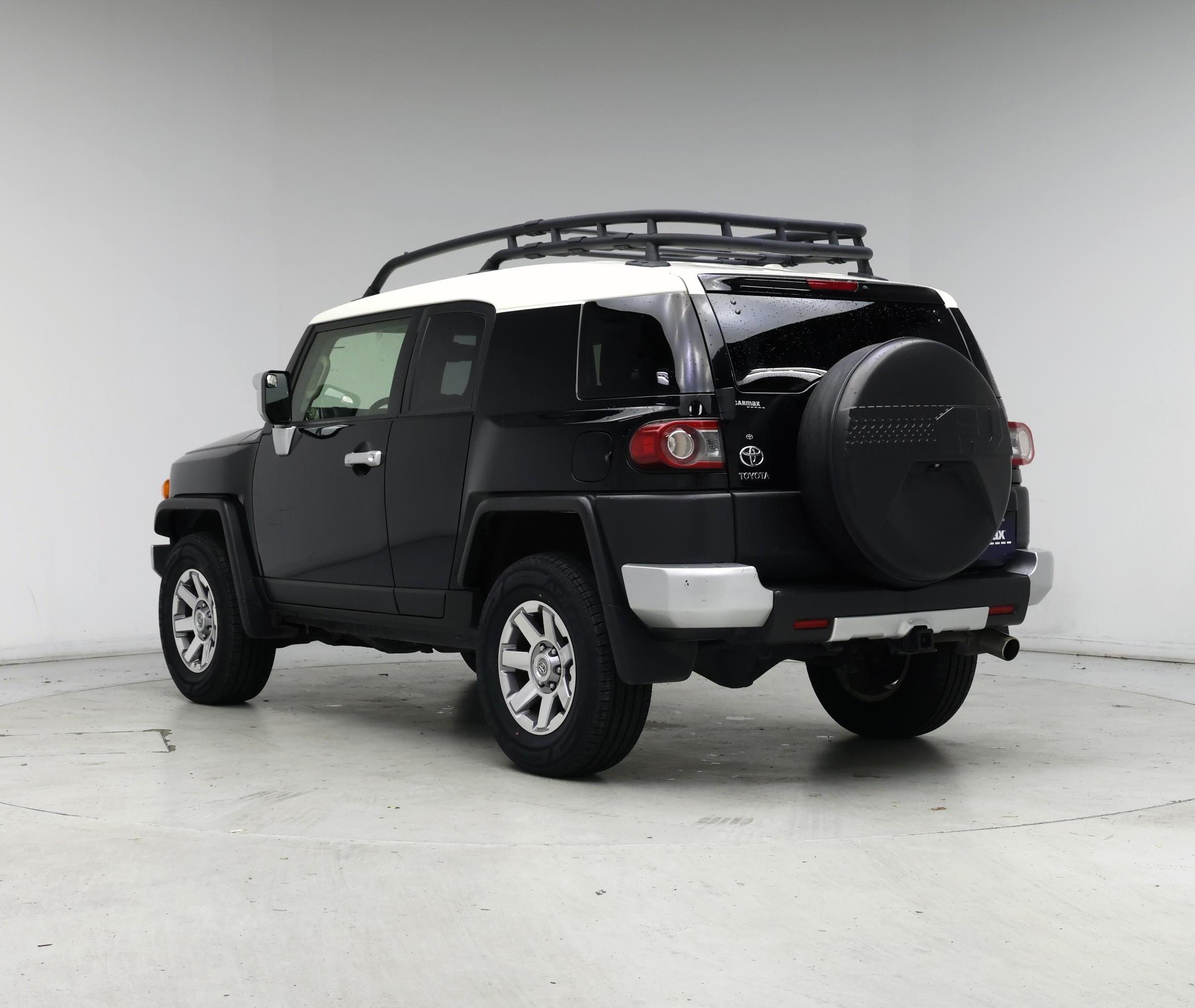 Thumbnail: 2014 Toyota FJ Cruiser - 2
