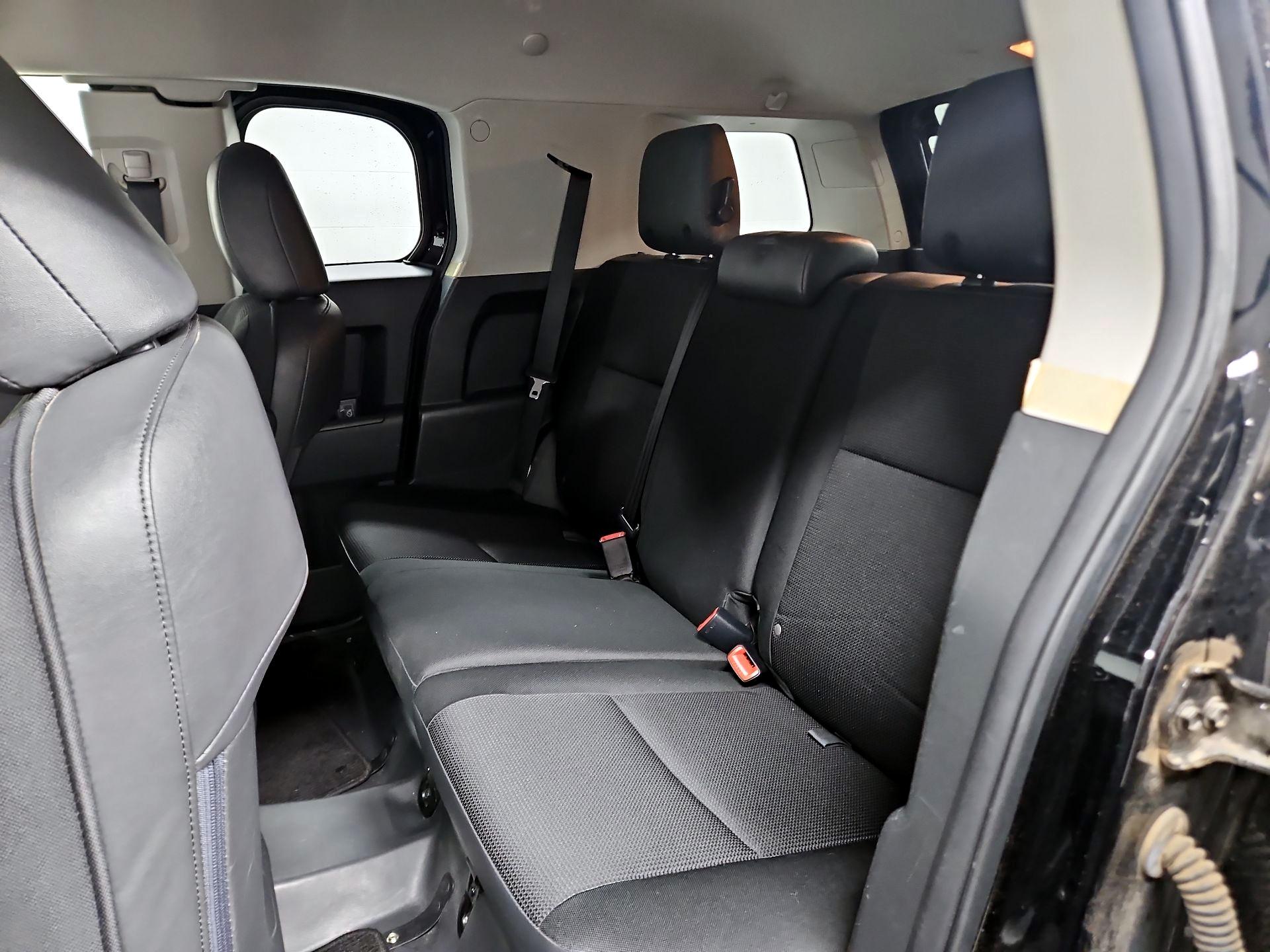 Thumbnail: 2014 Toyota FJ Cruiser - 19