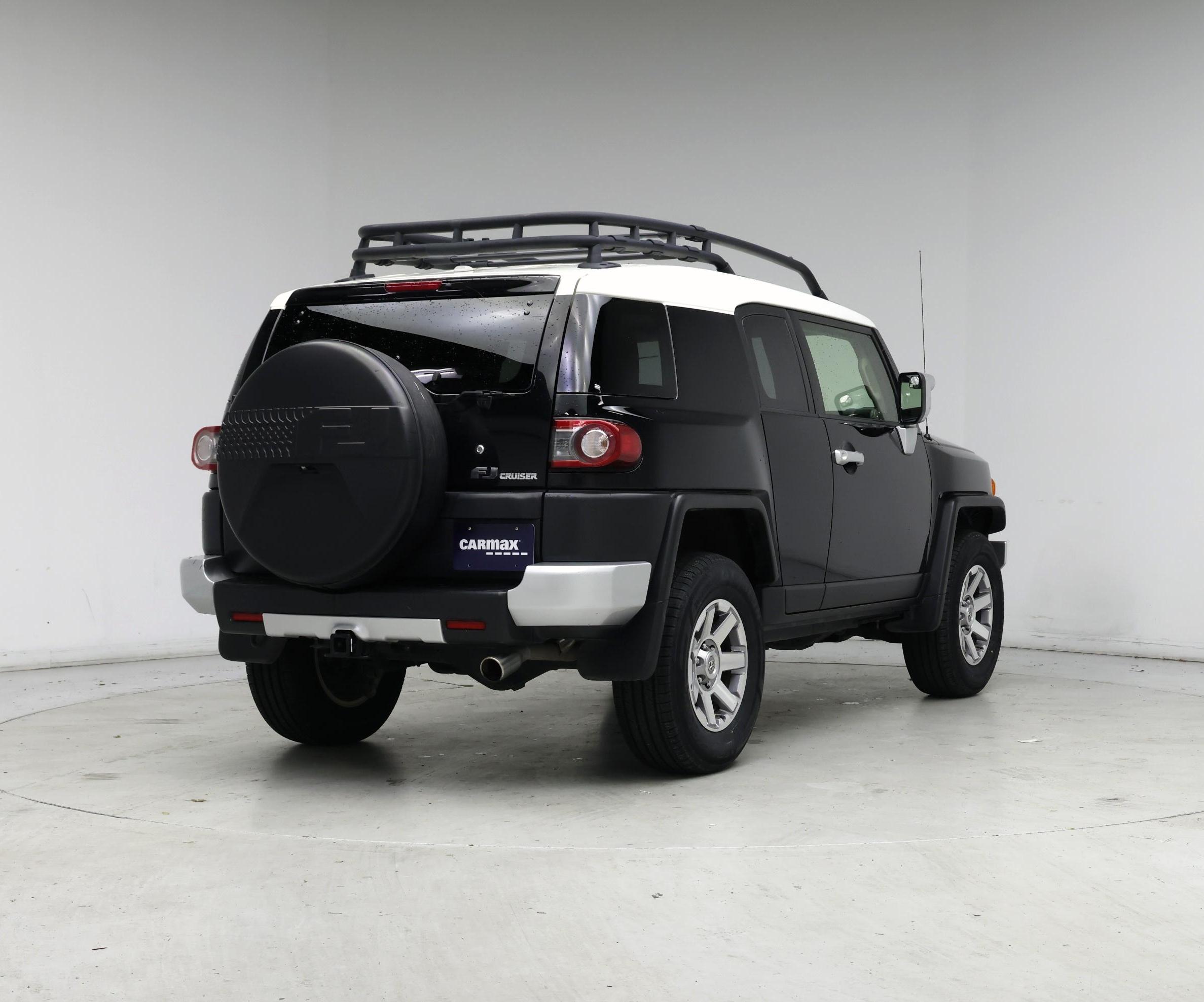 Thumbnail: 2014 Toyota FJ Cruiser - 8