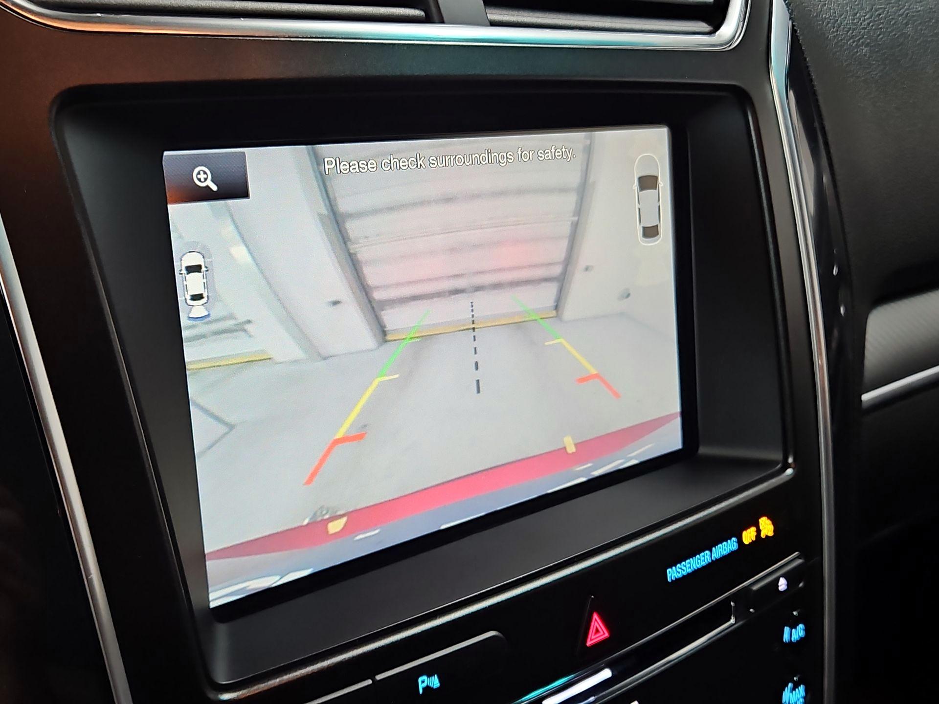 Thumbnail: 2016 Ford Explorer - 15