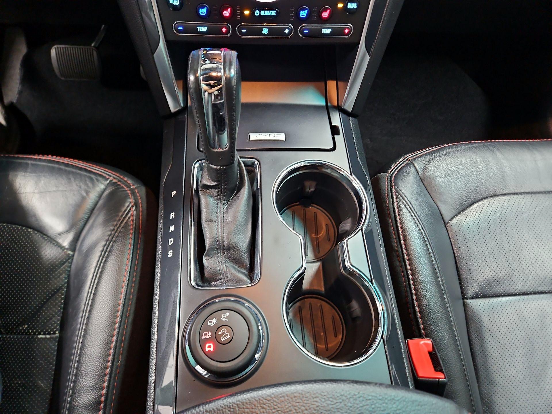 Thumbnail: 2016 Ford Explorer - 18