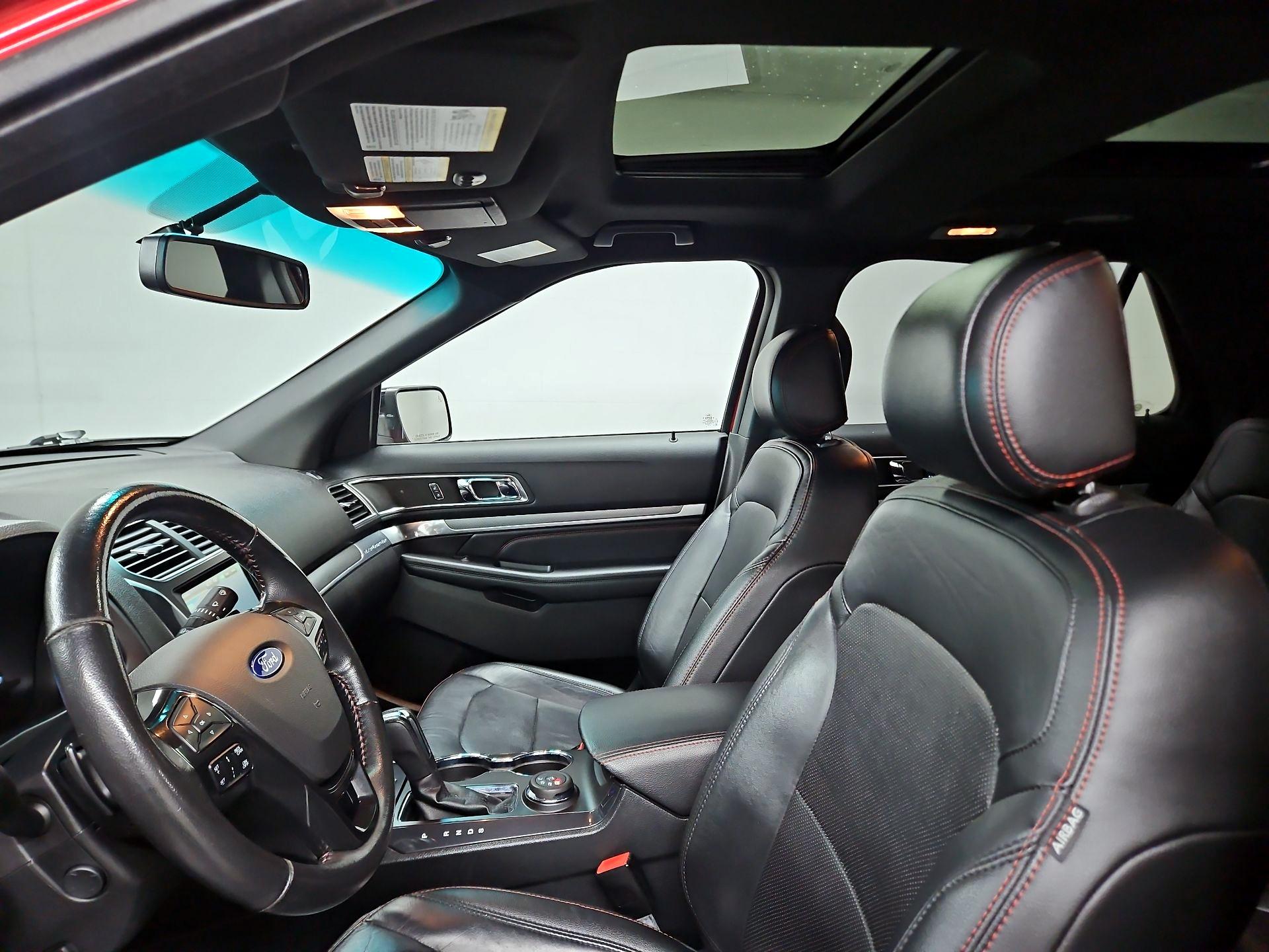 Thumbnail: 2016 Ford Explorer - 20