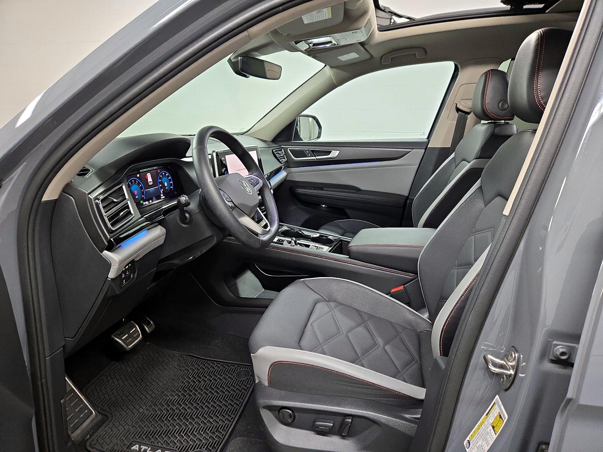 Thumbnail: 2024 Volkswagen Atlas - 11