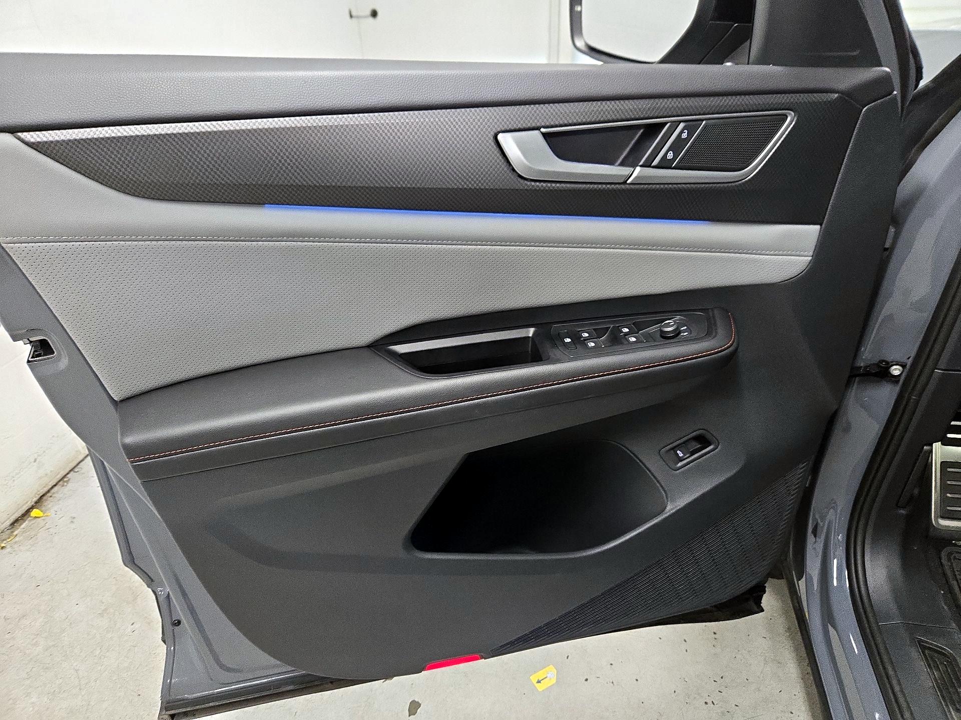 Thumbnail: 2024 Volkswagen Atlas - 12