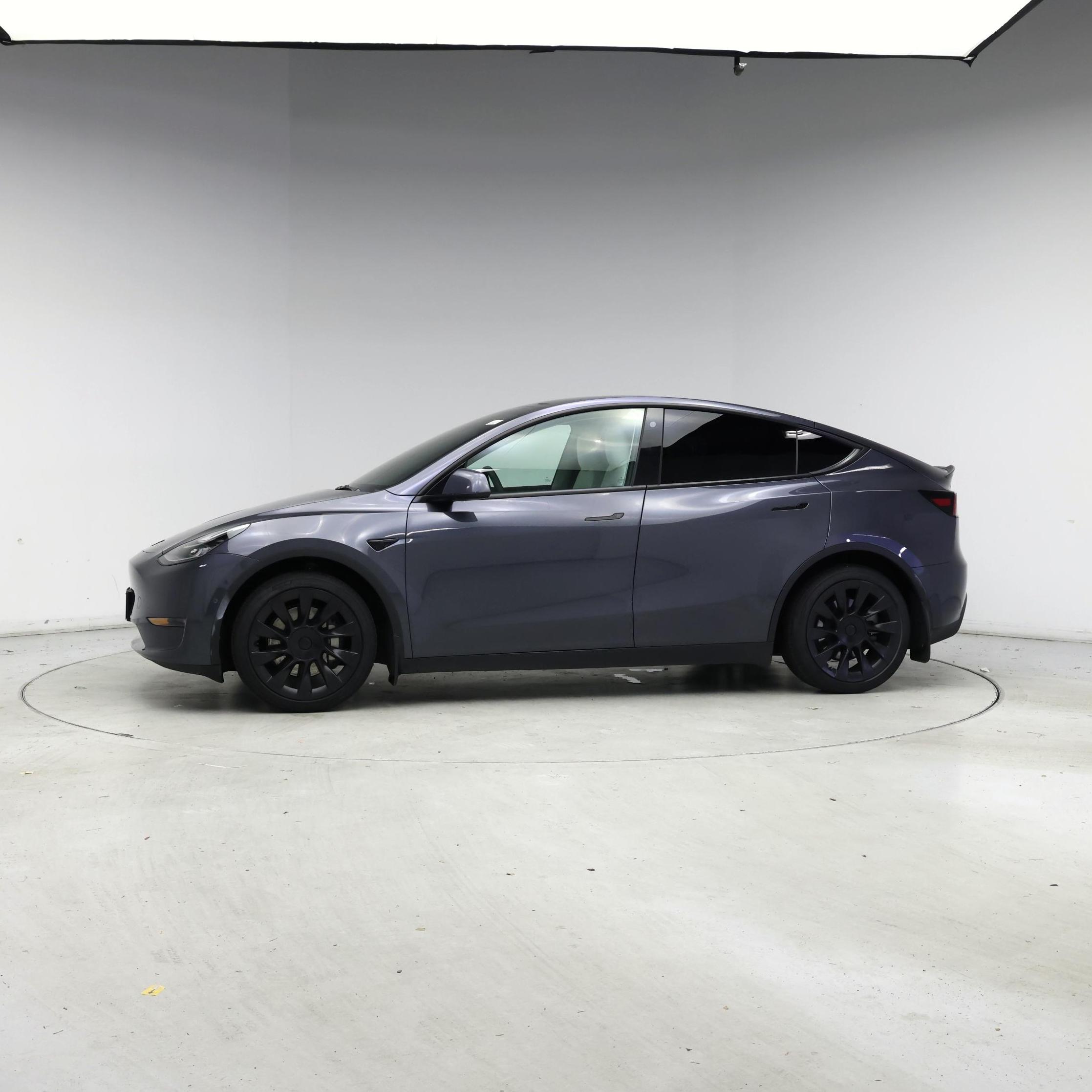 Thumbnail: 2022 Tesla Model Y - 3