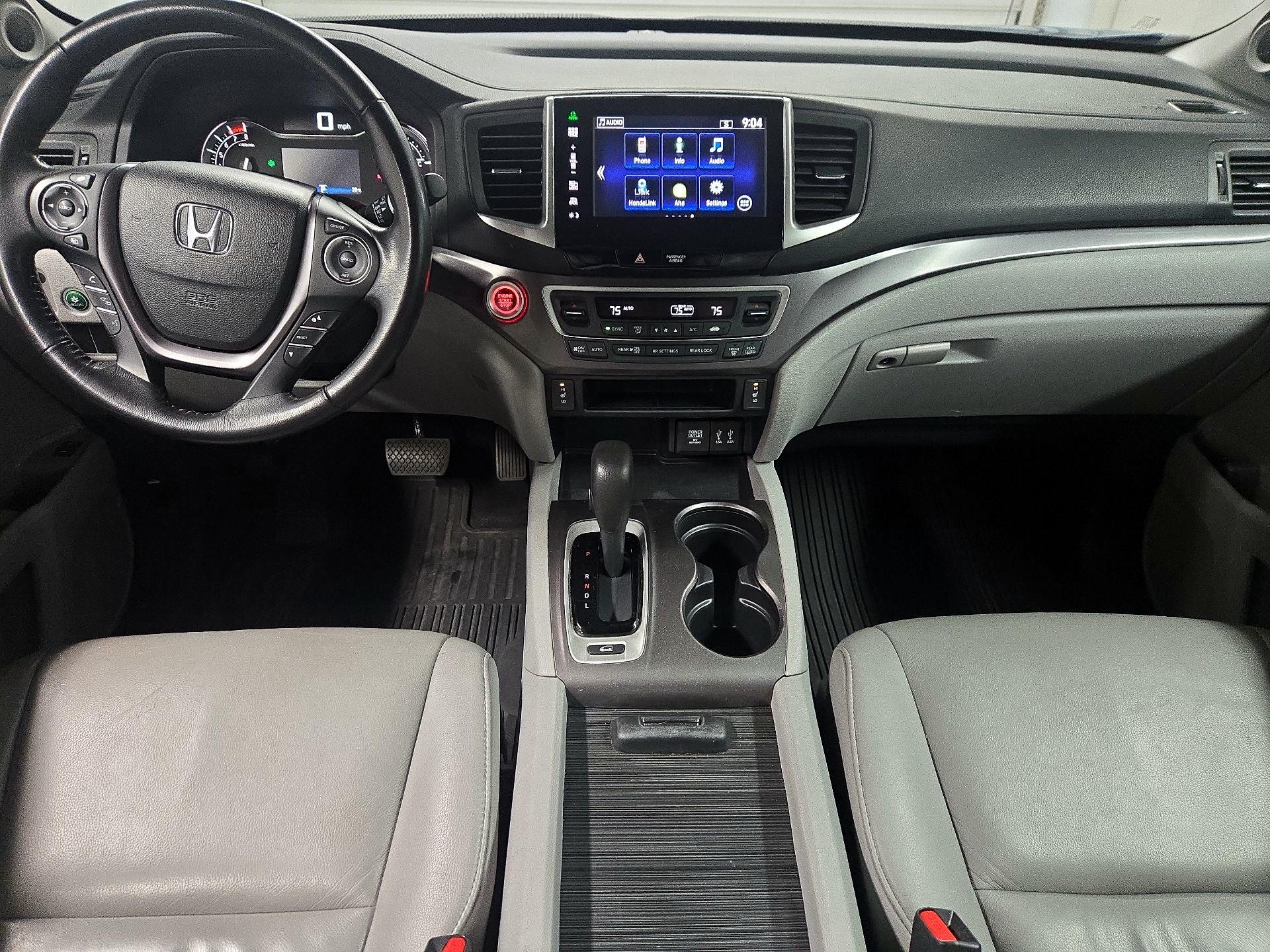 Thumbnail: 2016 Honda Pilot - 9