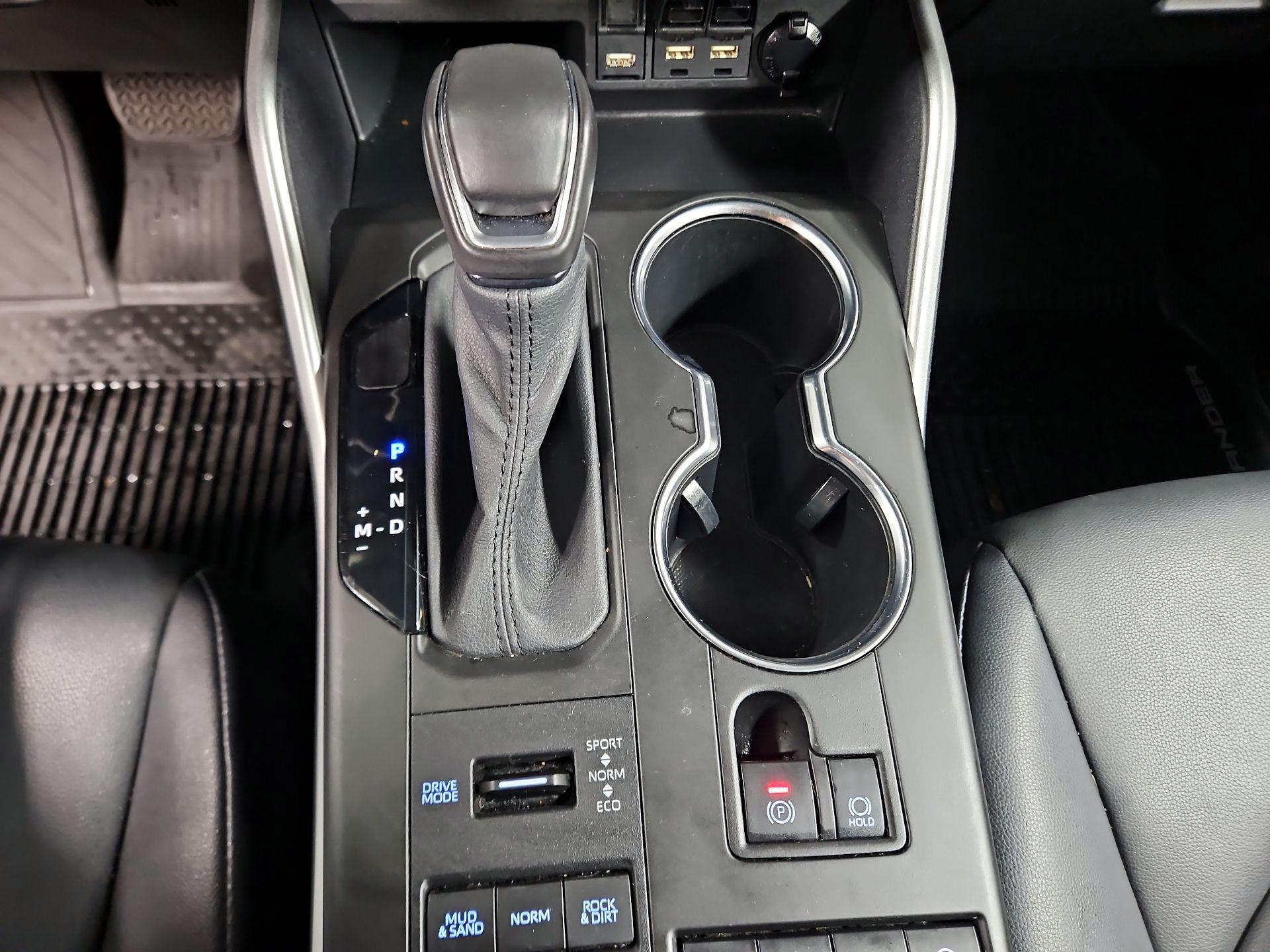 Thumbnail: 2020 Toyota Highlander - 17