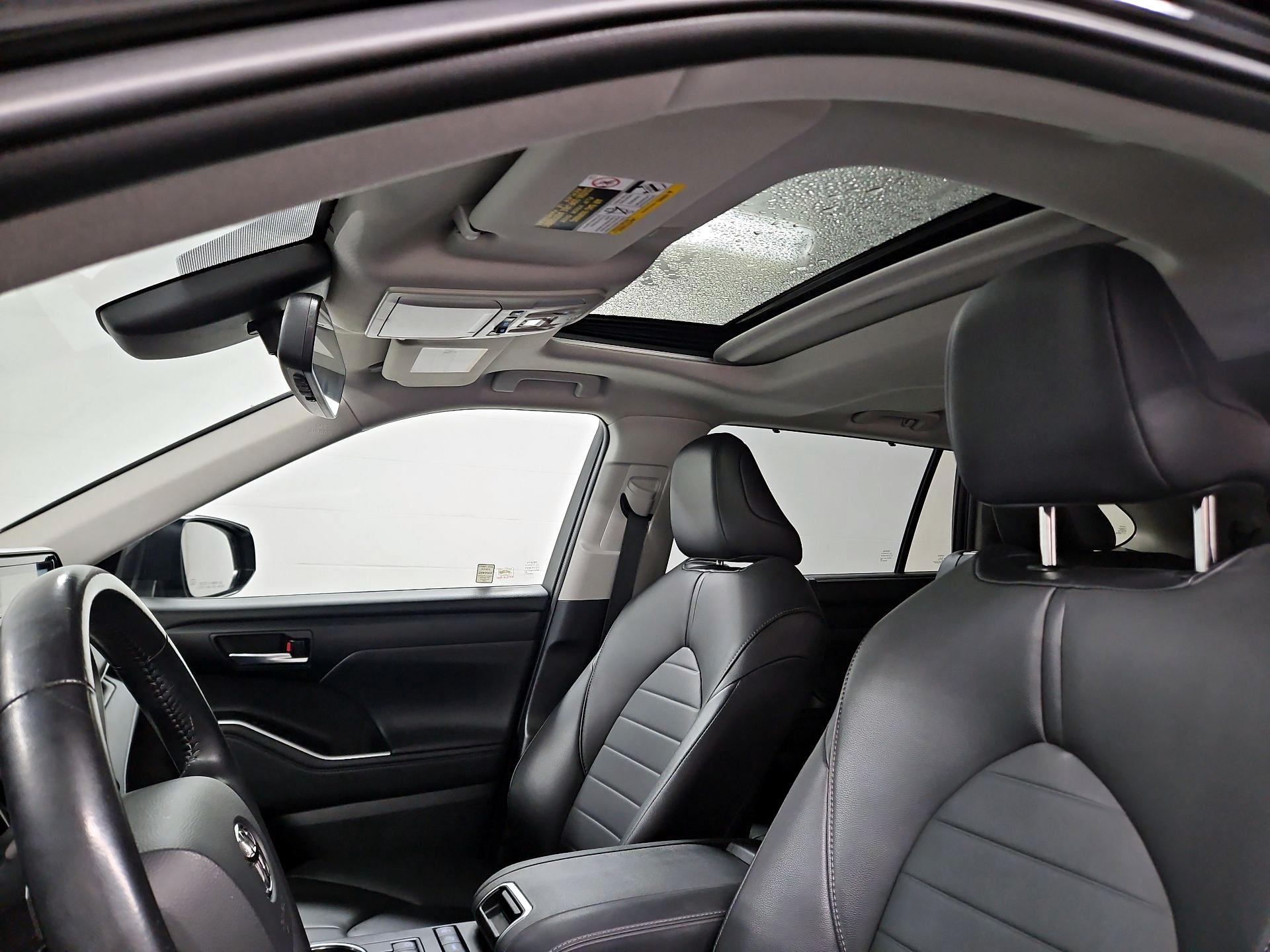 Thumbnail: 2020 Toyota Highlander - 19