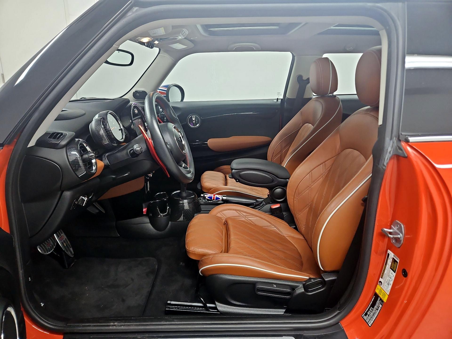 Thumbnail: 2020 MINI Cooper Hardtop - 11