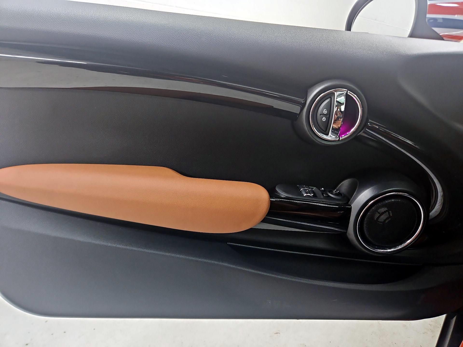 Thumbnail: 2020 MINI Cooper Hardtop - 12