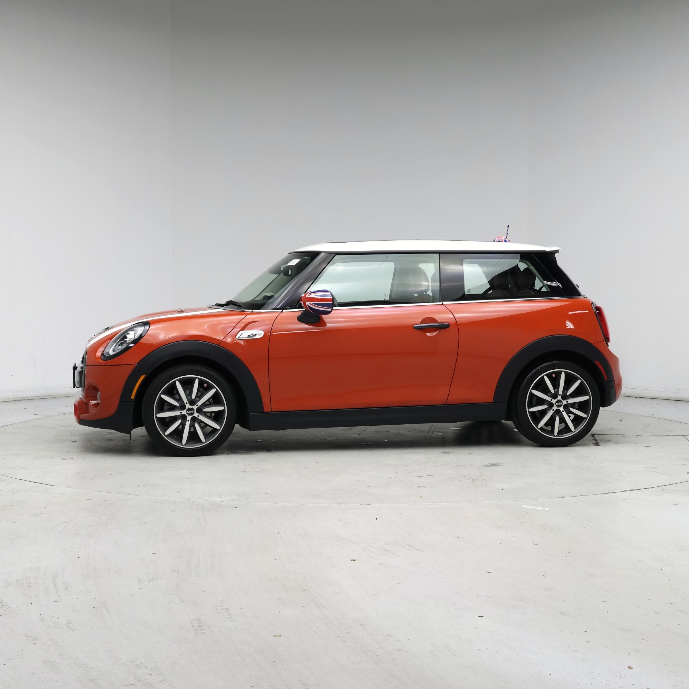 Thumbnail: 2020 MINI Cooper Hardtop - 3