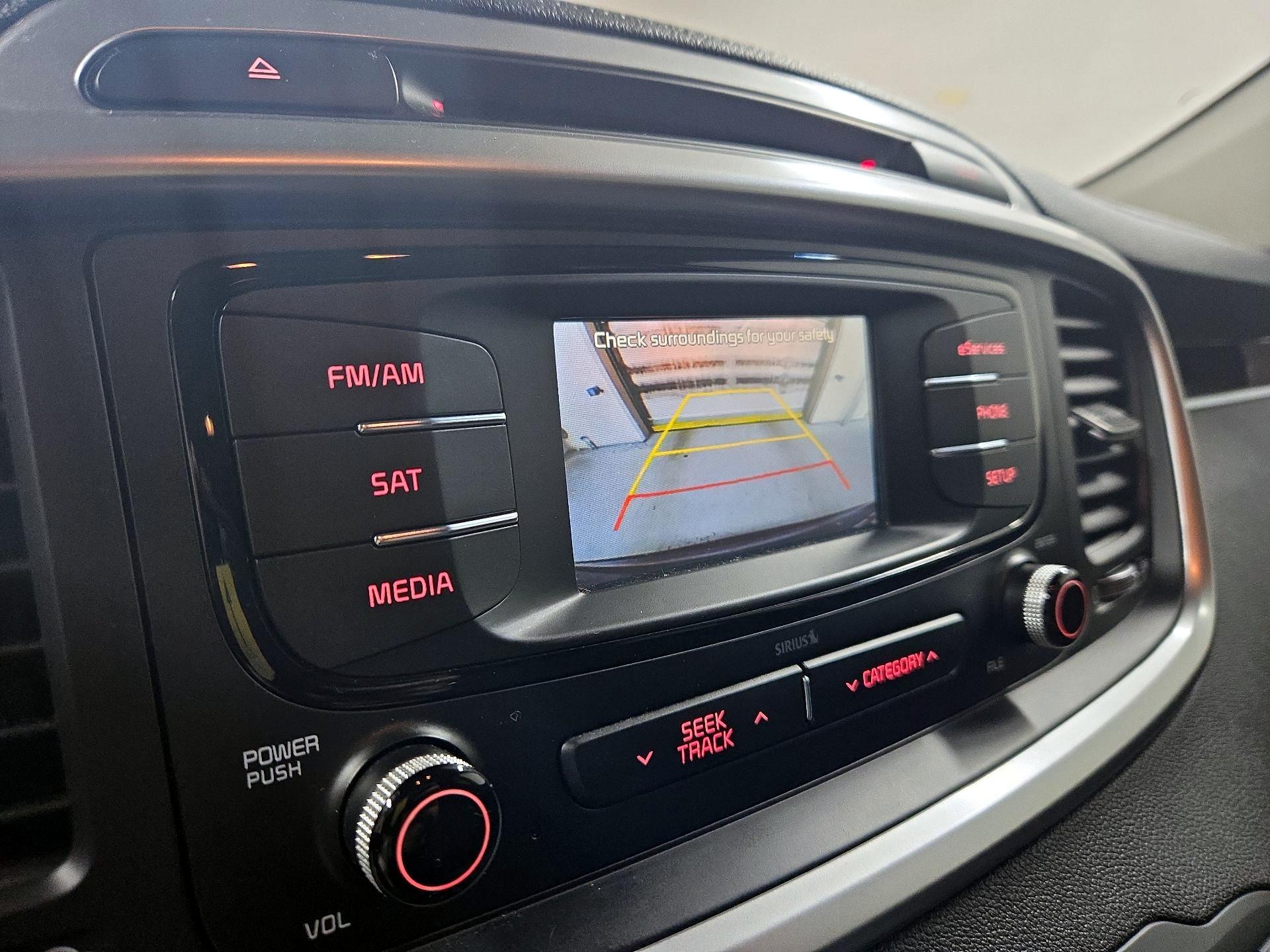 Thumbnail: 2016 Kia Sorento - 14