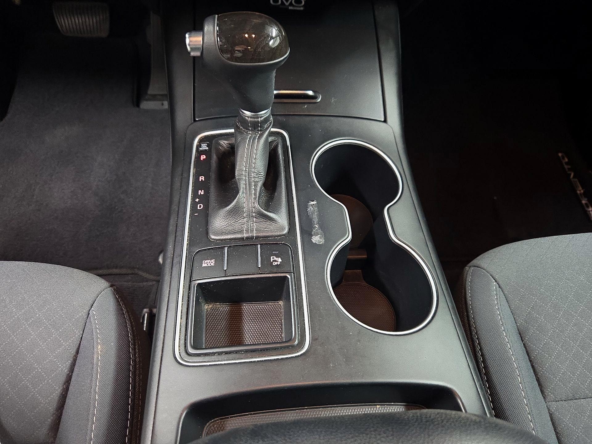 Thumbnail: 2016 Kia Sorento - 17