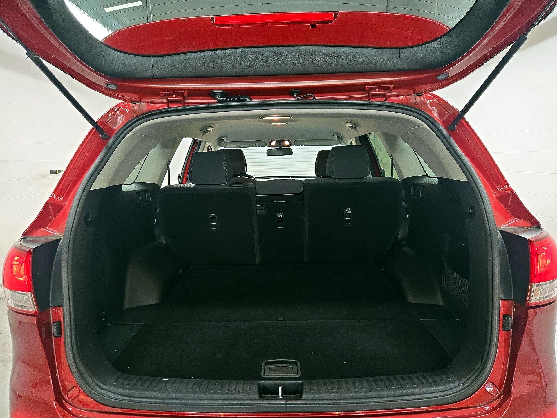 Thumbnail: 2016 Kia Sorento - 20