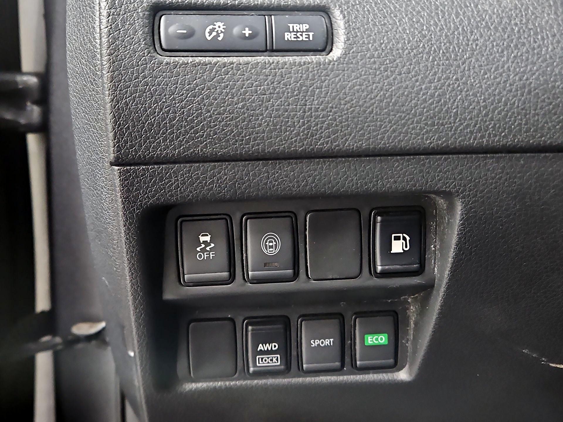 Thumbnail: 2019 Nissan Rogue - 13