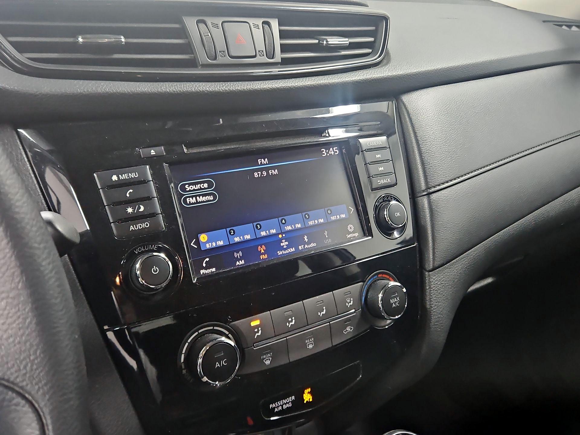 Thumbnail: 2019 Nissan Rogue - 15