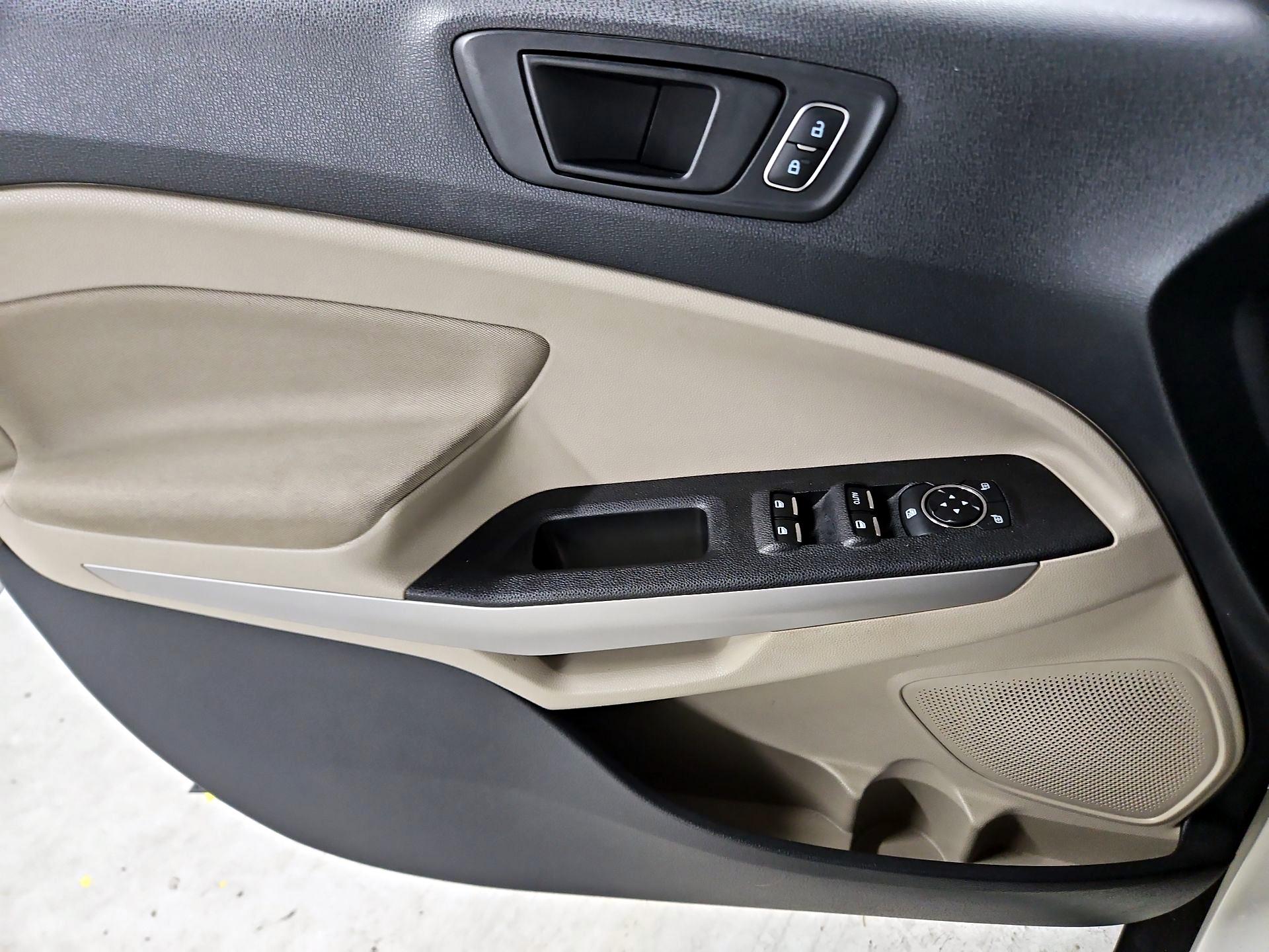 Thumbnail: 2022 Ford EcoSport - 12