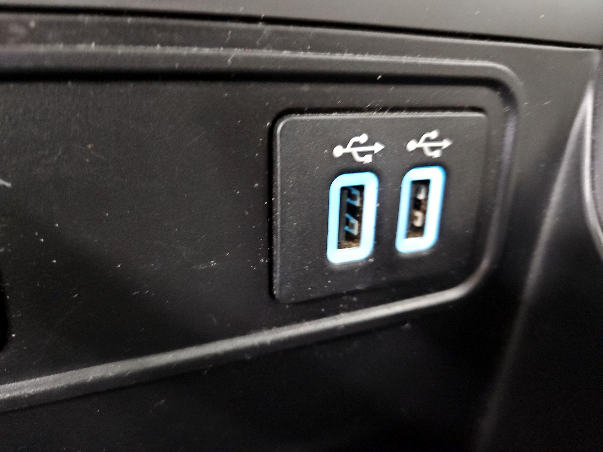 Thumbnail: 2022 Ford EcoSport - 18