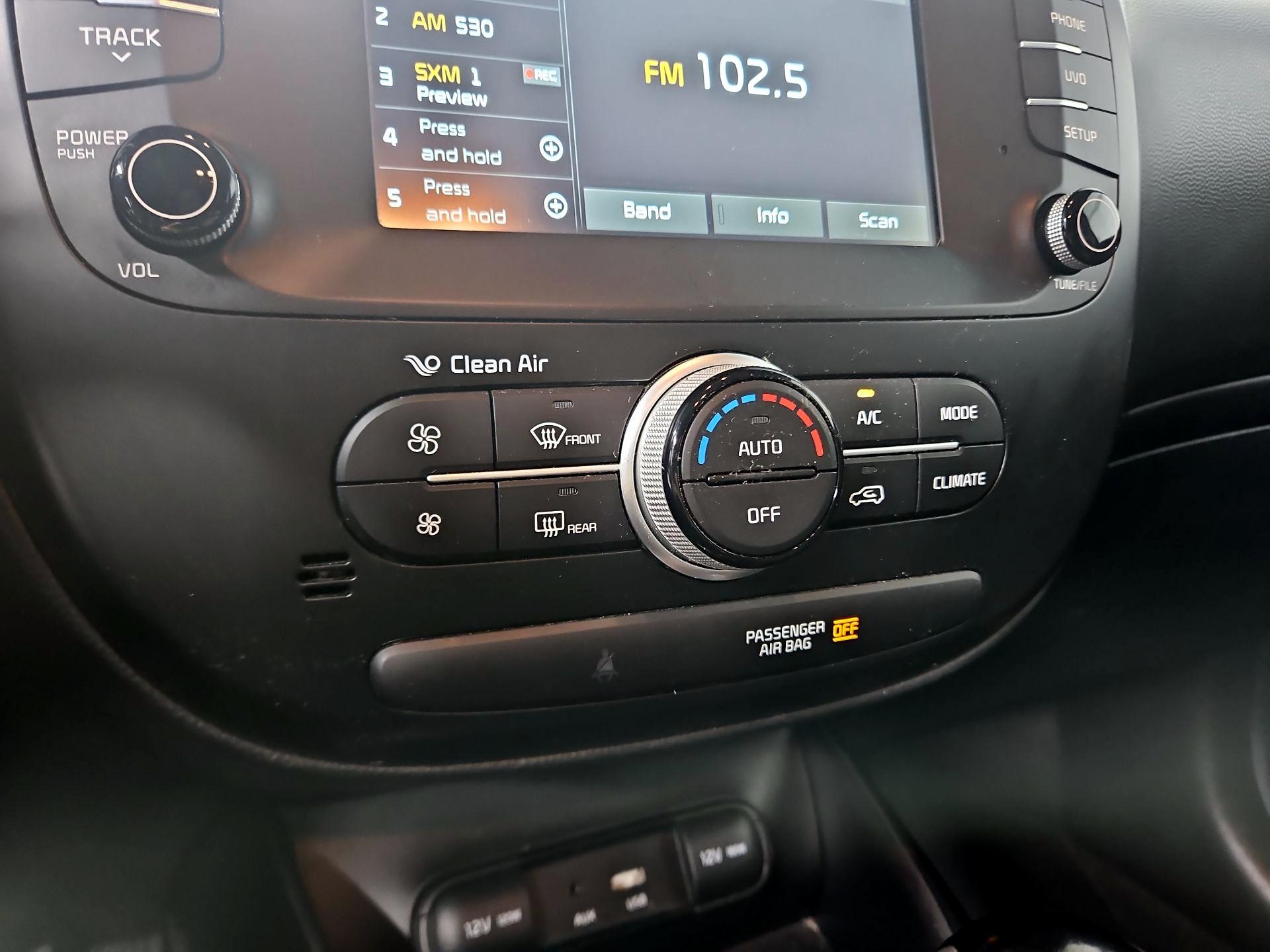 Thumbnail: 2019 Kia Soul - 16