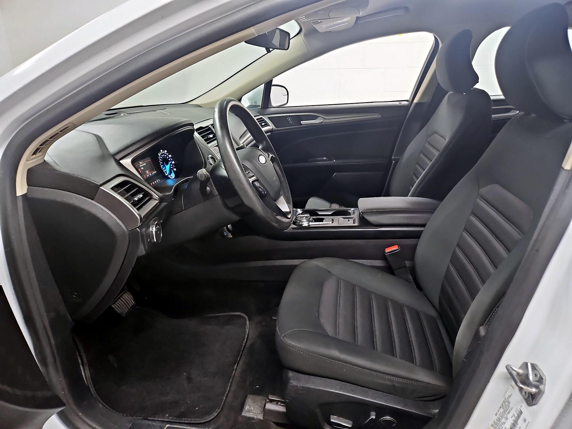 Thumbnail: 2018 Ford Fusion - 11