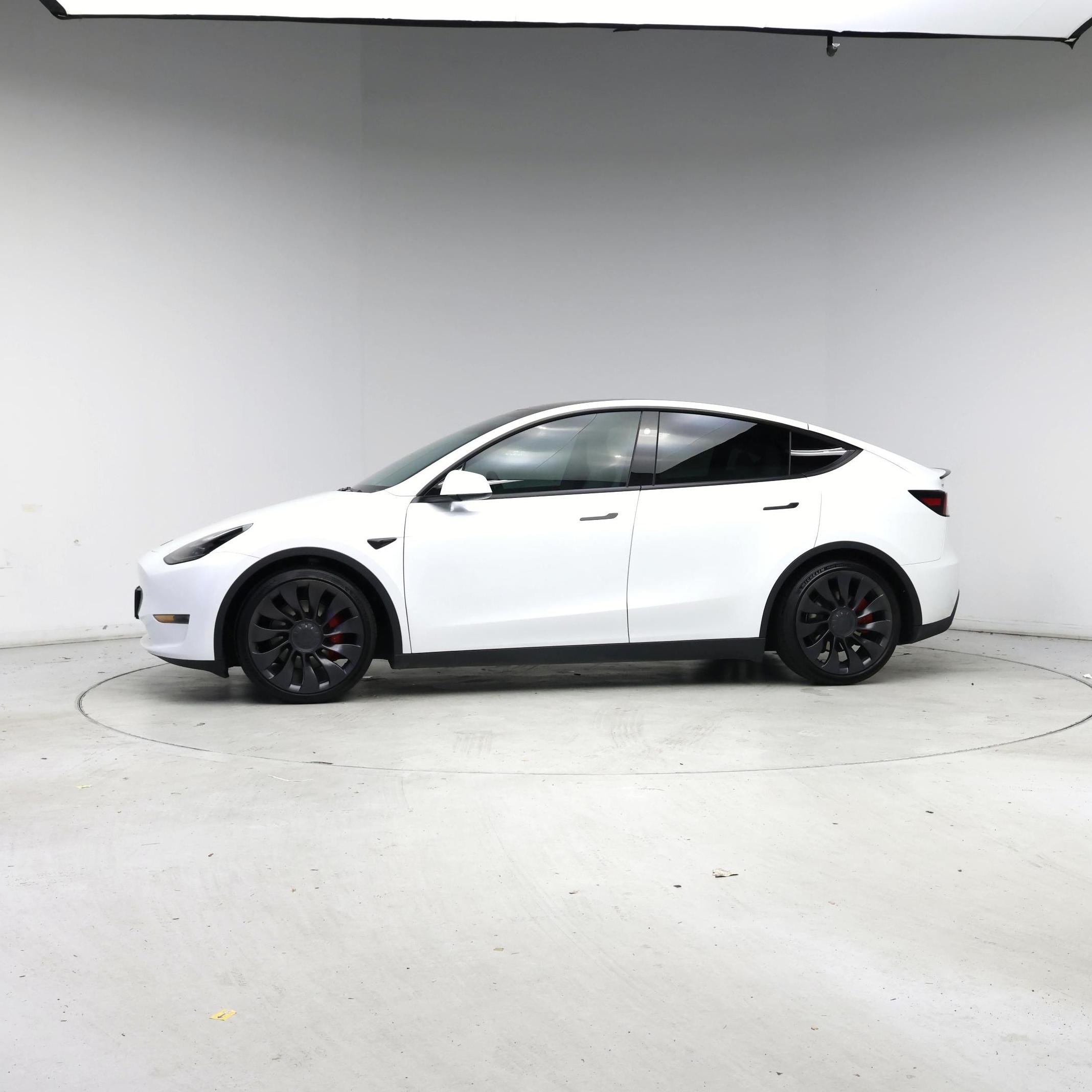 Thumbnail: 2023 Tesla Model Y - 3