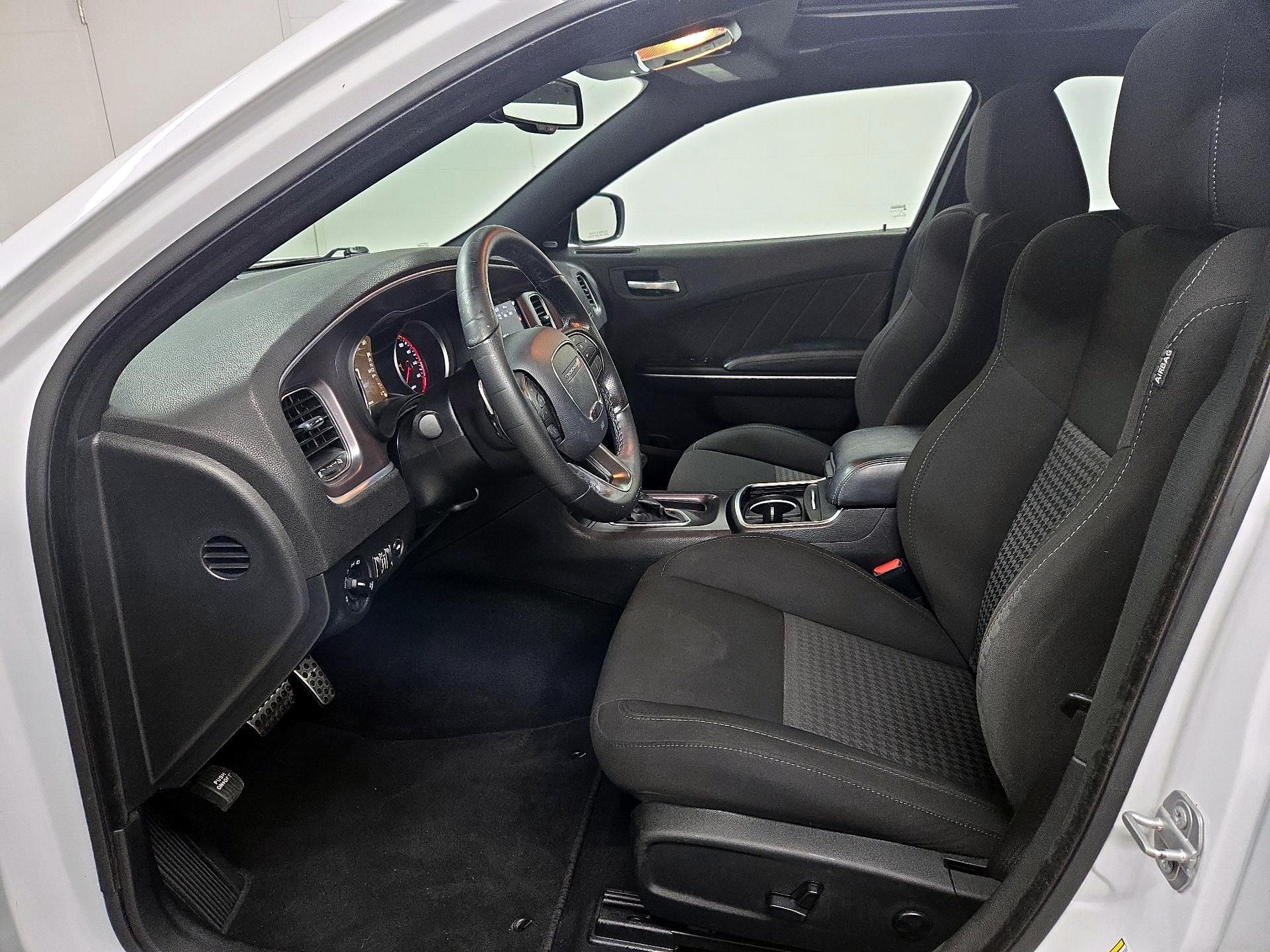 Thumbnail: 2020 Dodge Charger - 11