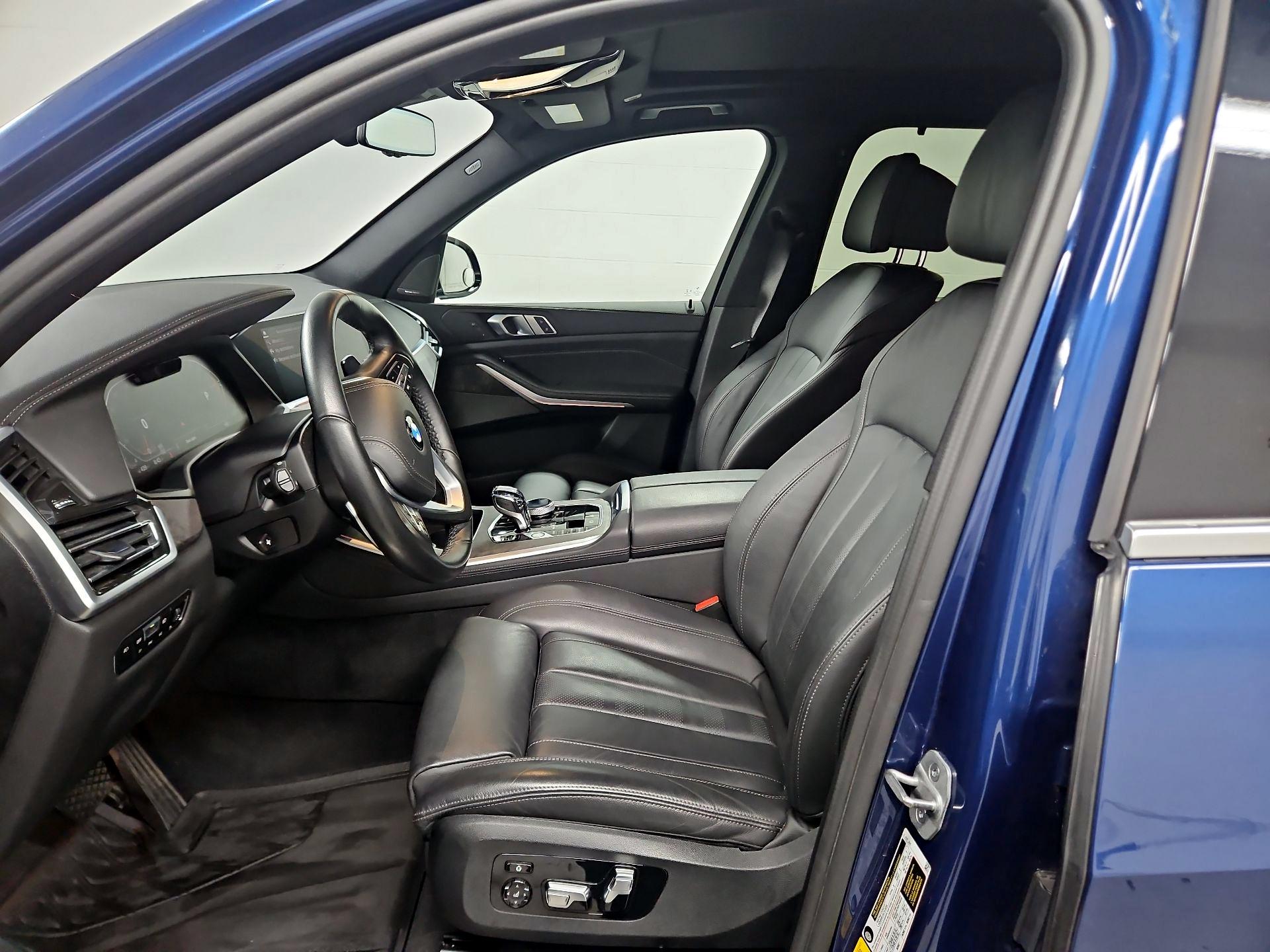 Thumbnail: 2021 BMW X5 - 11