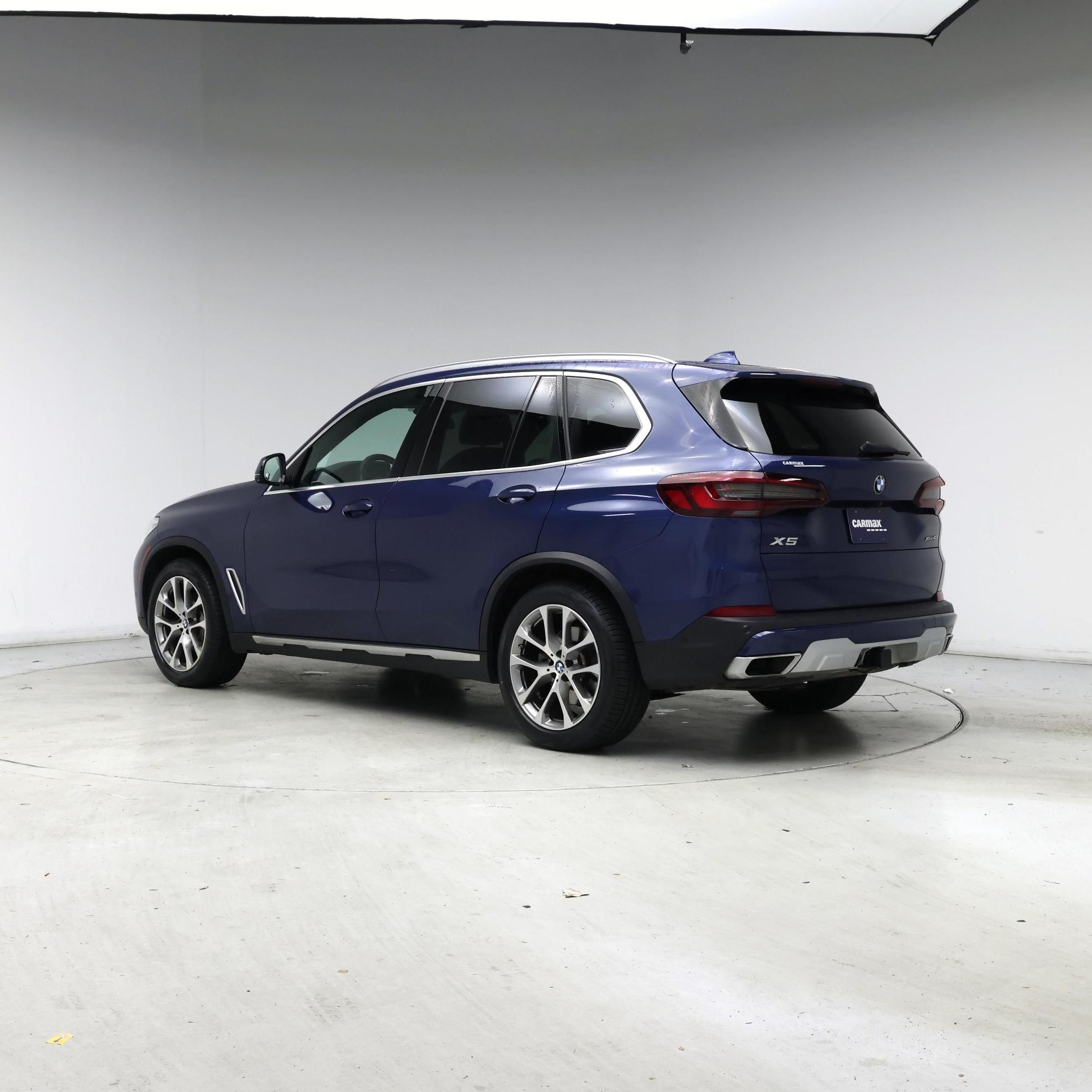 Thumbnail: 2021 BMW X5 - 2