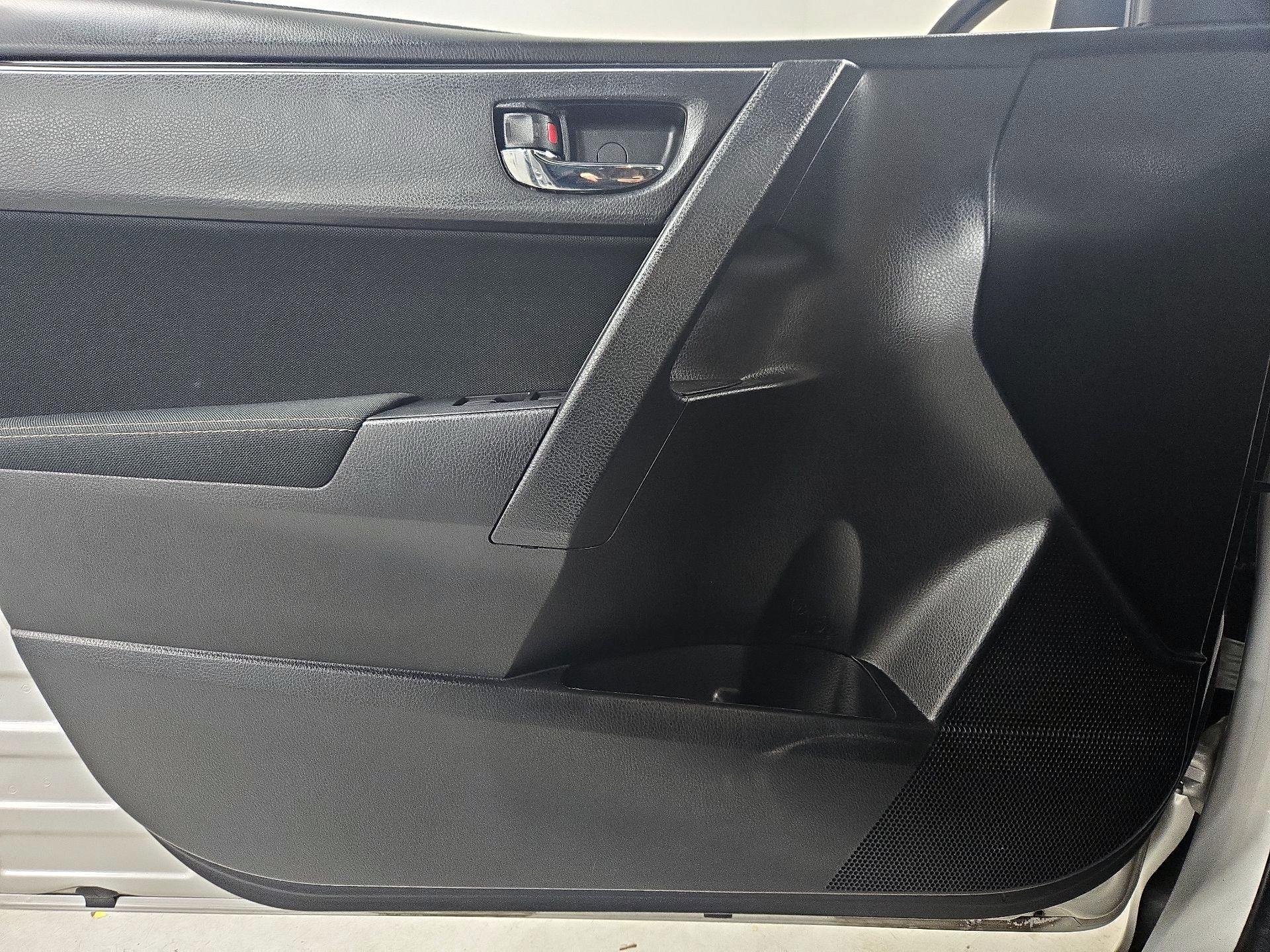 Thumbnail: 2019 Toyota Corolla - 12