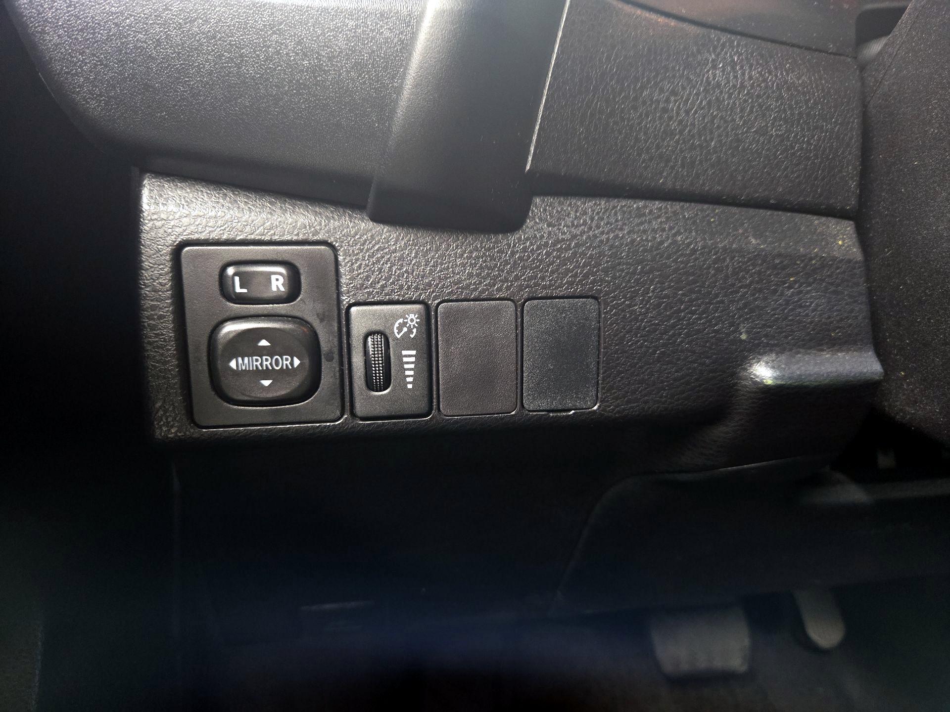 Thumbnail: 2019 Toyota Corolla - 13