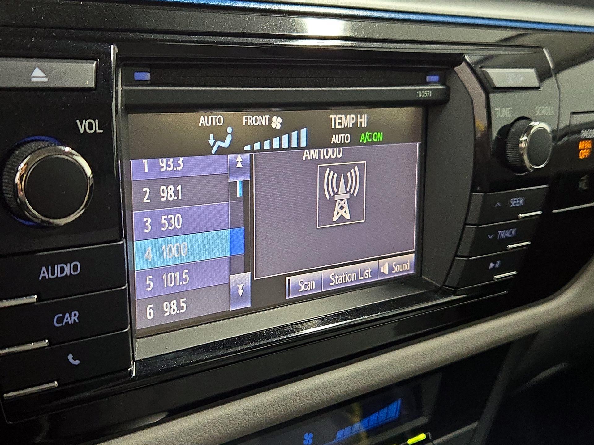 Thumbnail: 2016 Toyota Corolla - 15