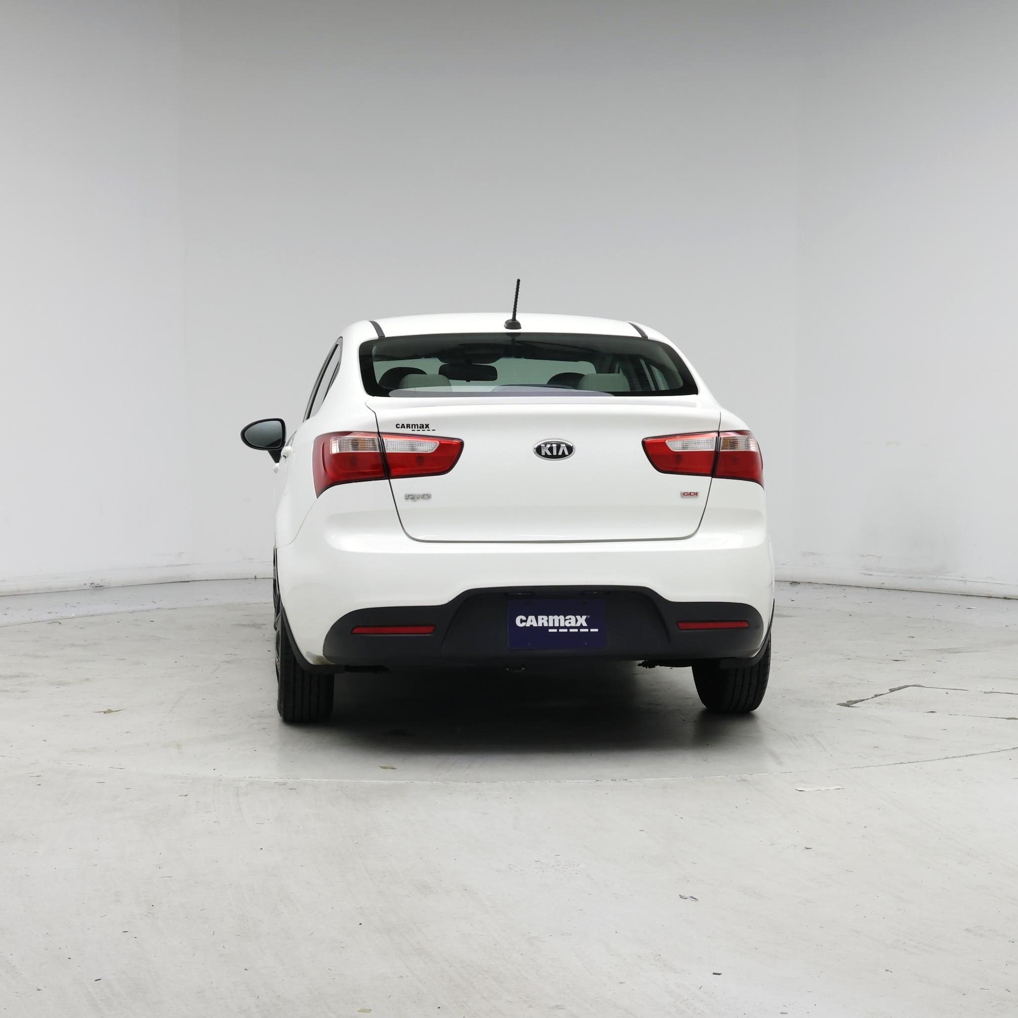 Thumbnail: 2015 Kia Rio - 6