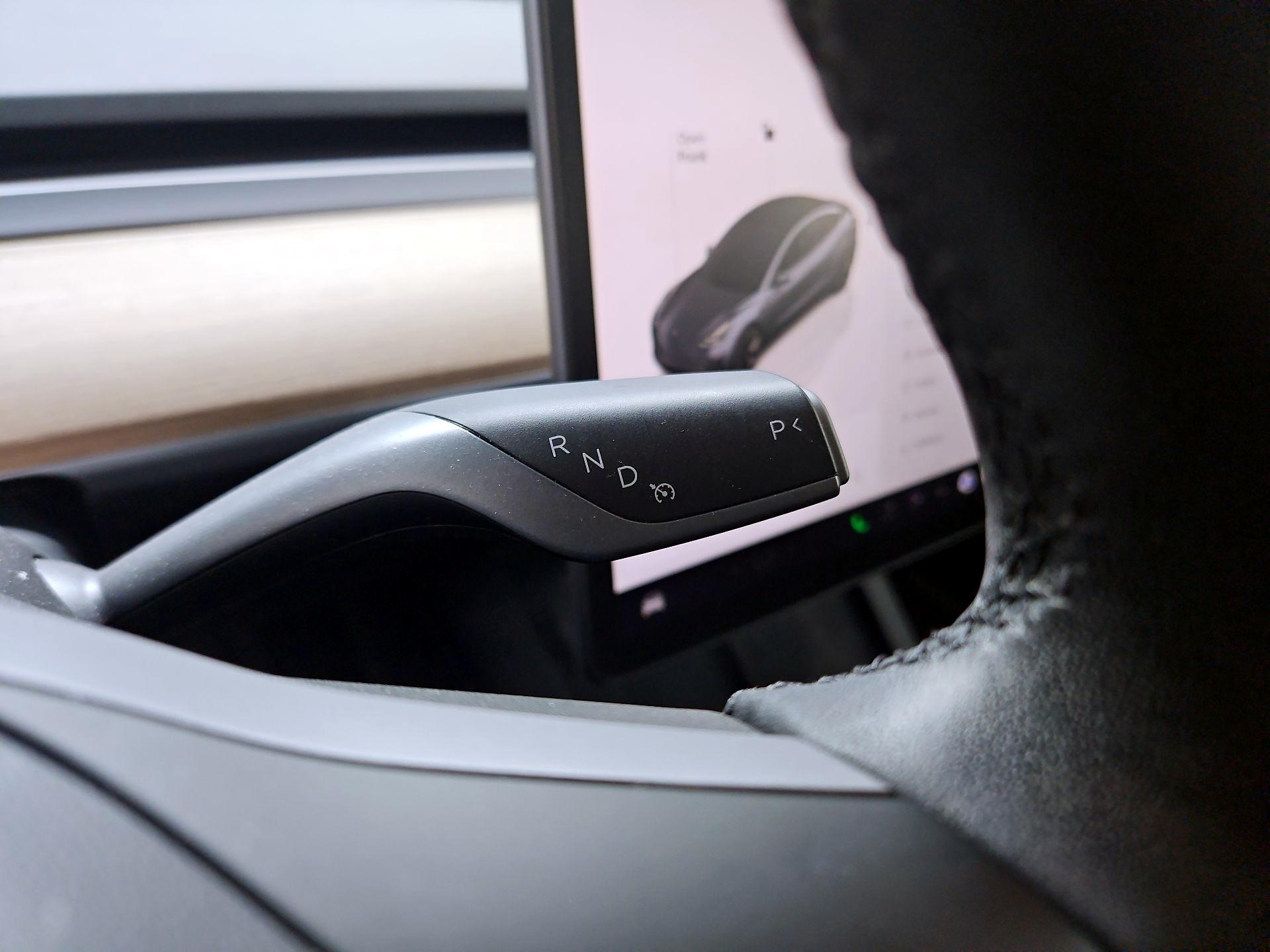 Thumbnail: 2023 Tesla Model 3 - 17