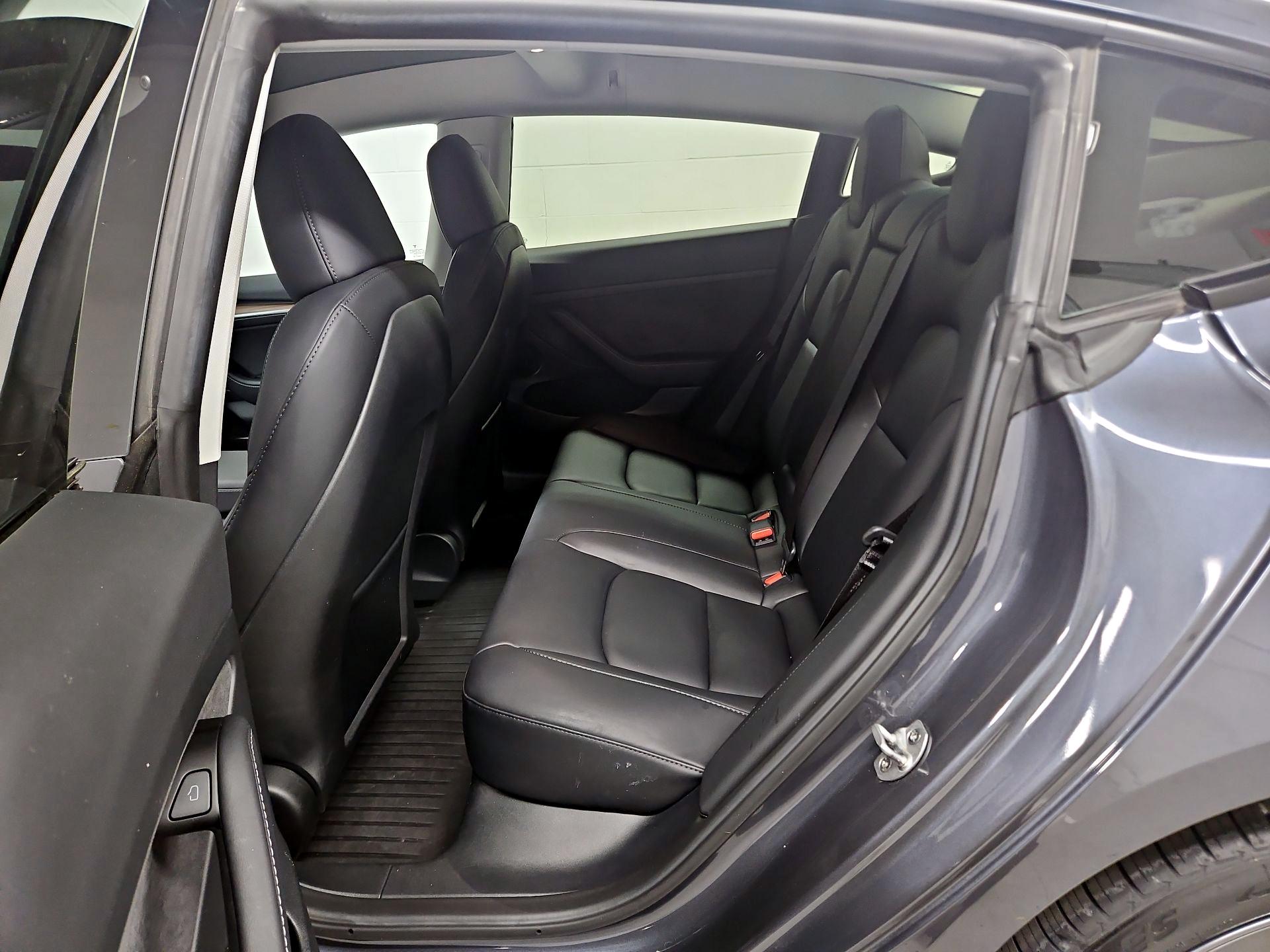 Thumbnail: 2023 Tesla Model 3 - 20